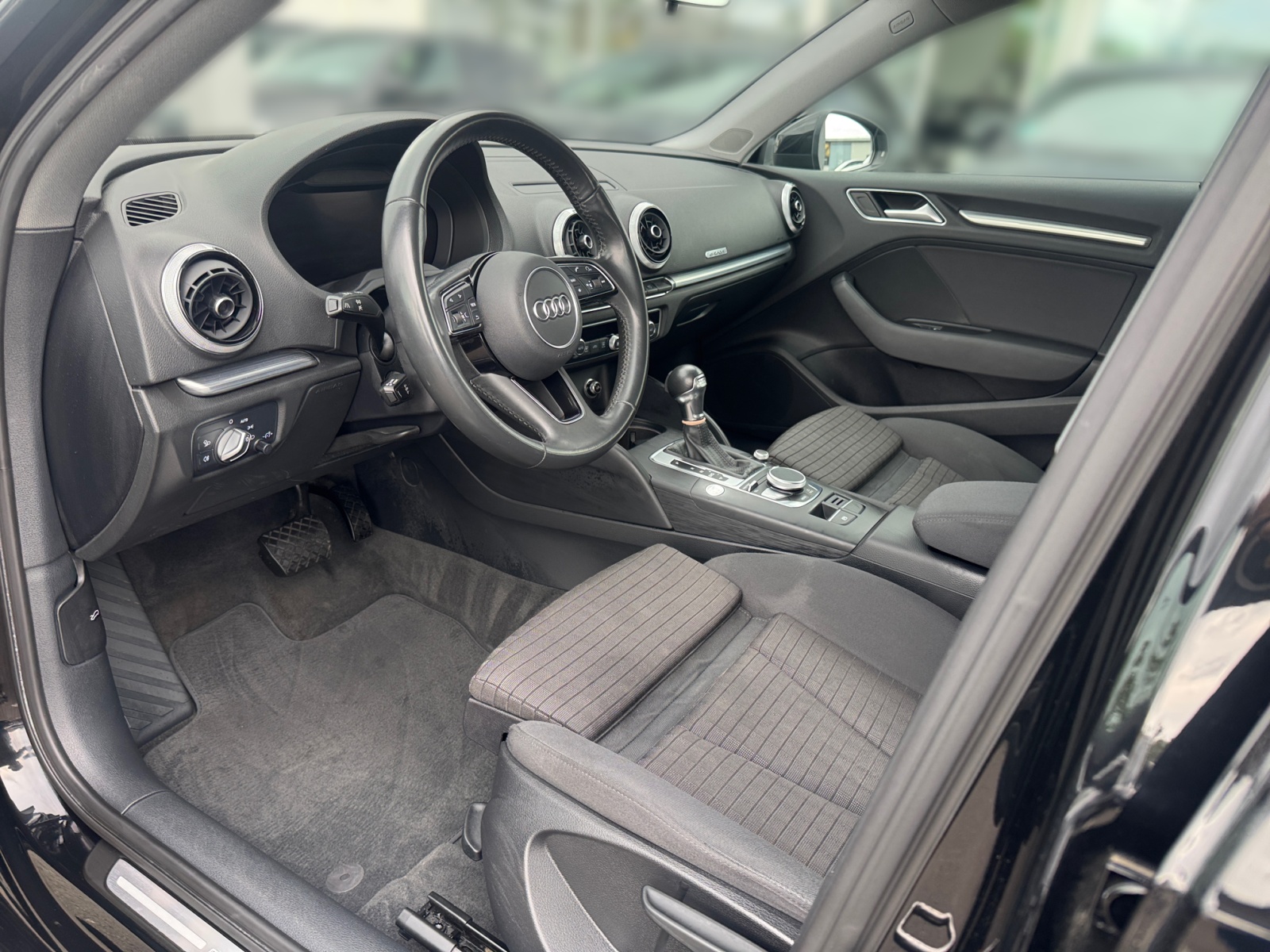 A3 Sportback sport 40 e-tron S tronic PDC,LED,LM