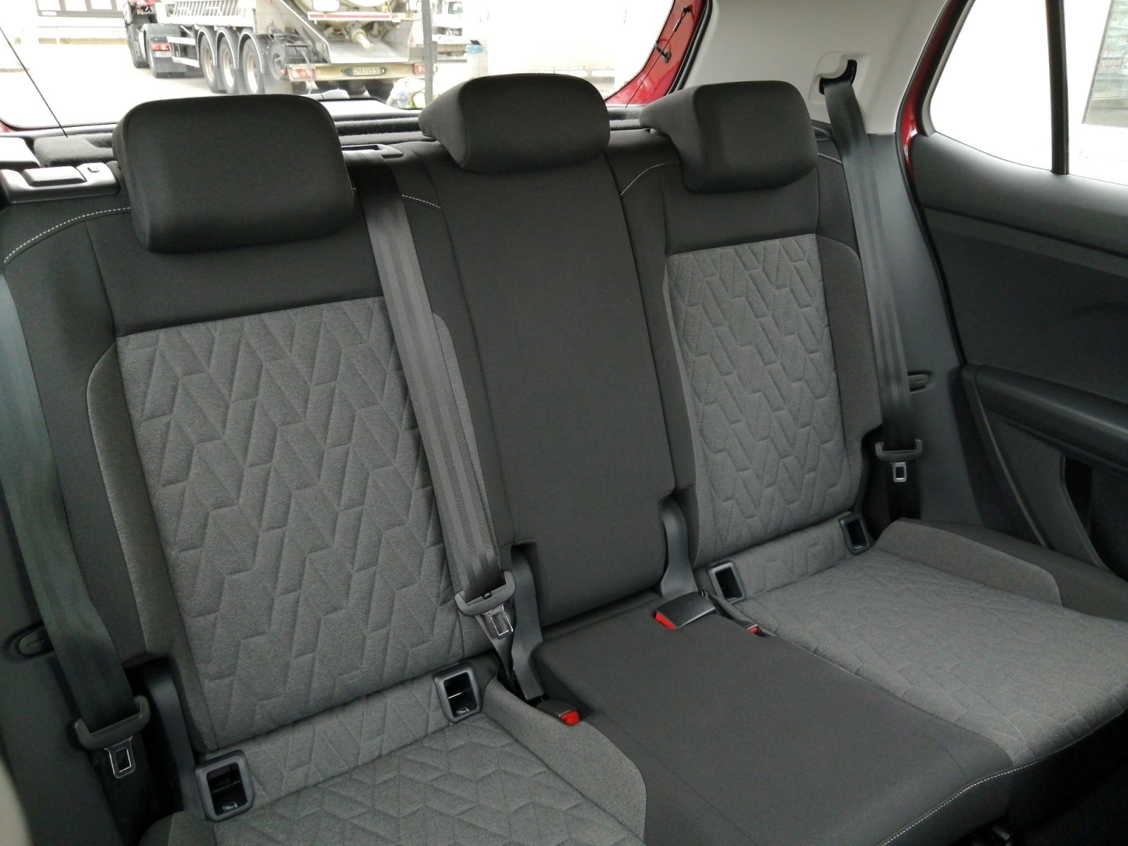 T-Cross Life 1.0 TSI 85kW 7-Gang DSG 4 Türen PDC