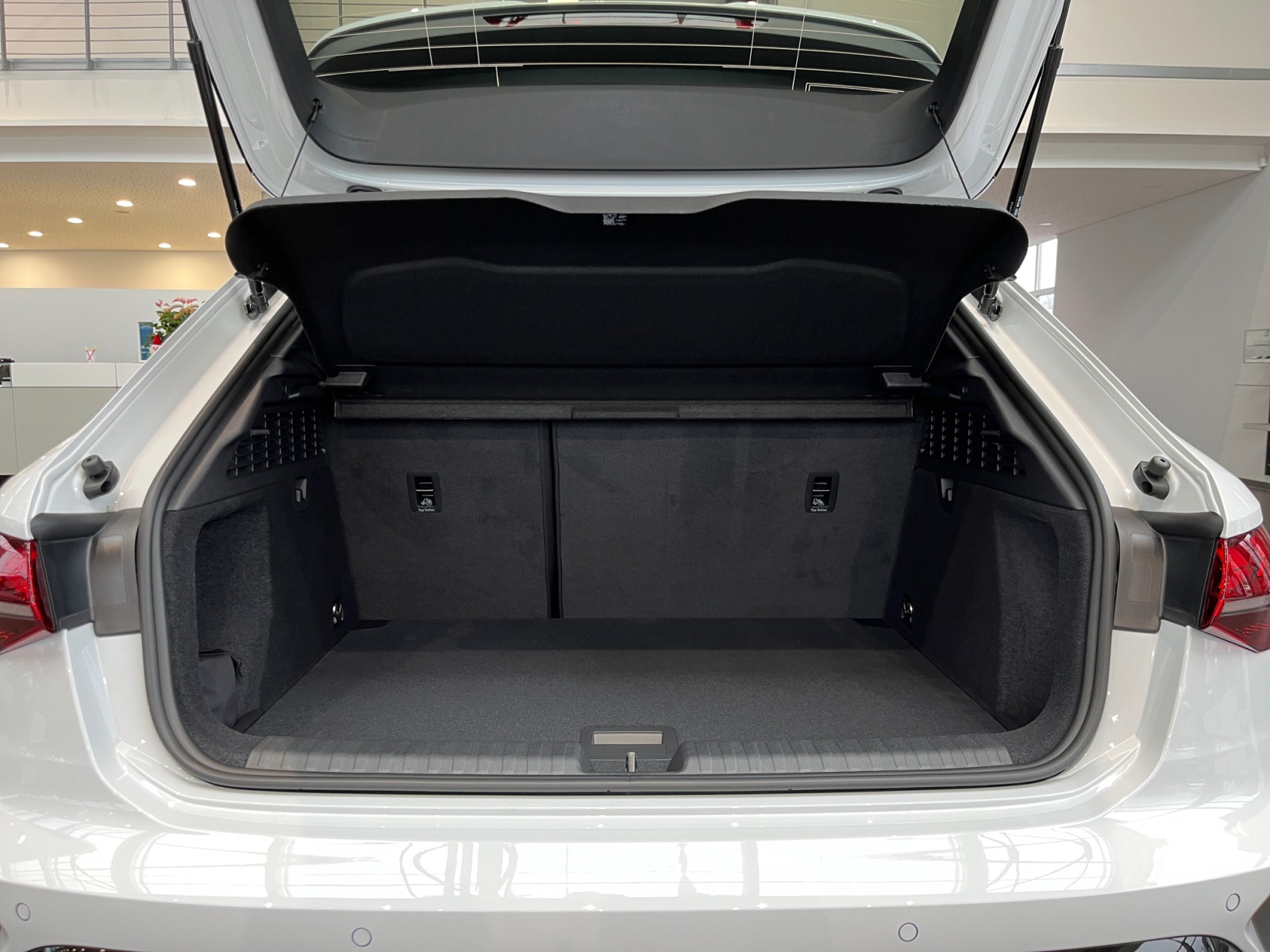 A3 Sportback S line 35TFSI S tr. KamNavi,LED