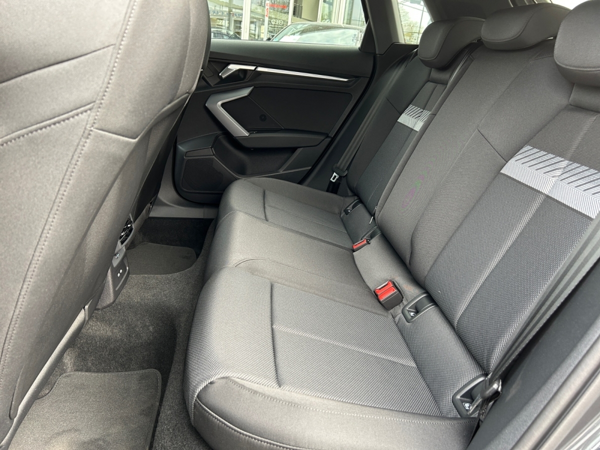 A3 Sportback advanced 30 TFSI S tronic ,PDC,Kam.