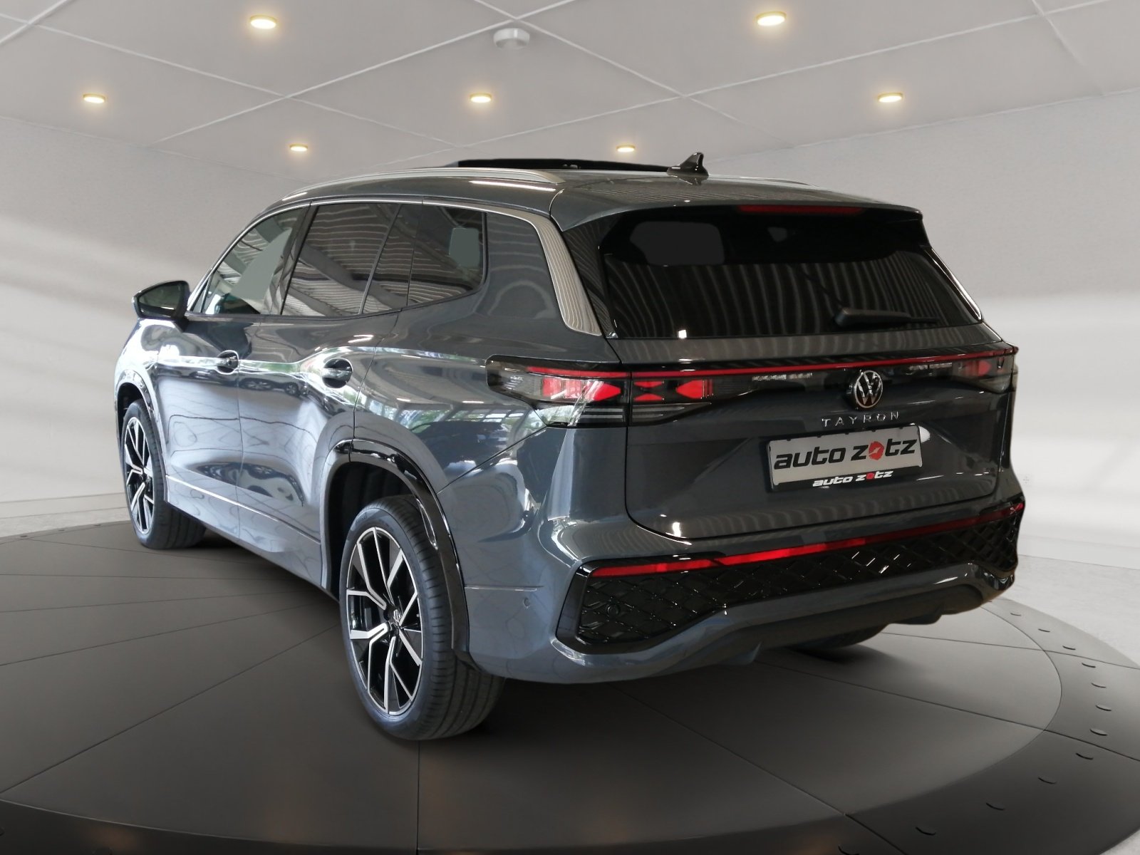 Tayron R-Line 2.0 l TDI 4MOTION DSG ,PANO,R Line