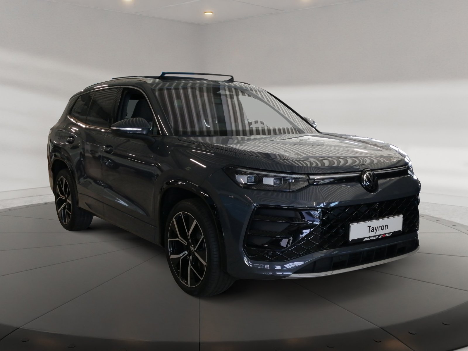 Tayron R-Line 2.0 l TDI 4MOTION DSG ,PANO,R Line
