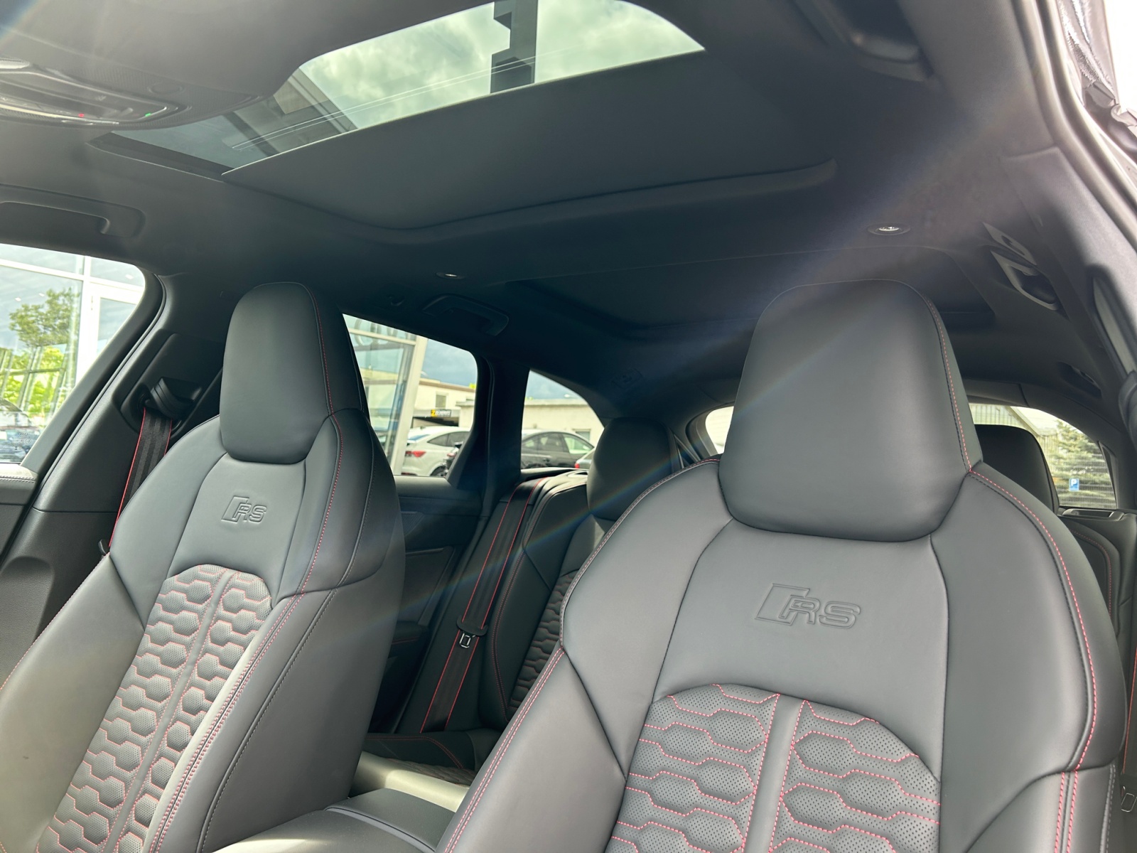 RS 6 Avant performance 463(630)  tiptronic ,Luft