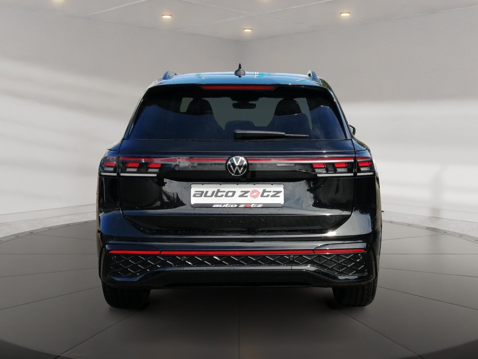 Tiguan R-Line 1.5 l eTSI OPF DSG ,Massage,R Line
