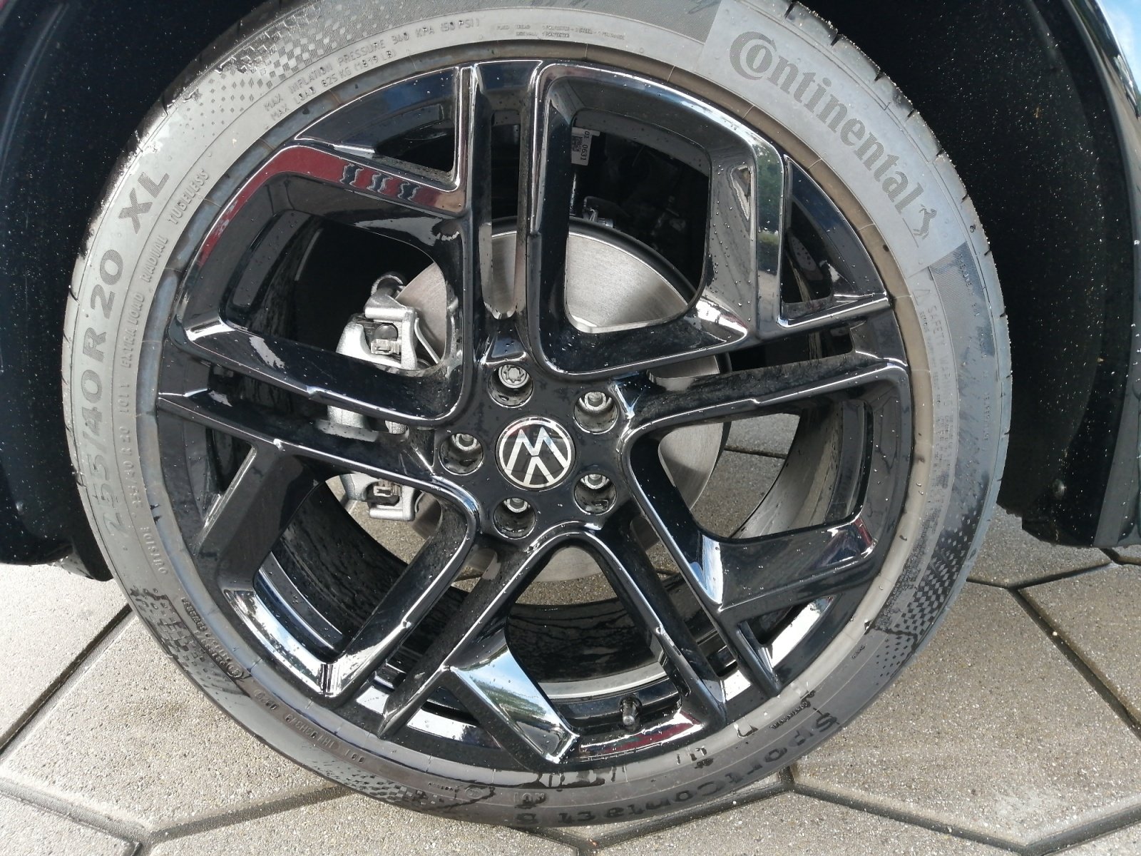 Tiguan R-Line 1.5 l eTSI OPF DSG ,Massage,R Line