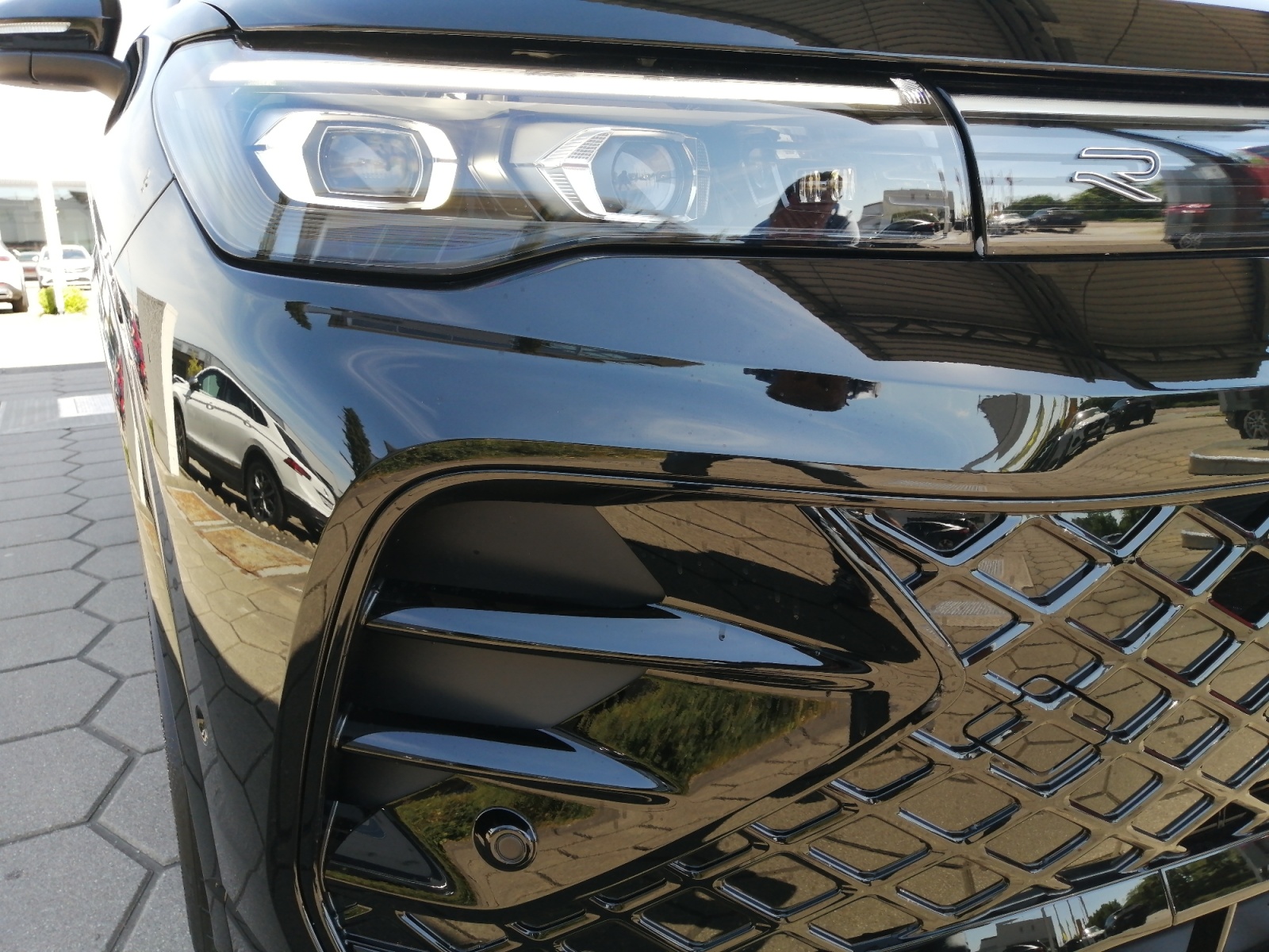Tiguan R-Line 1.5 l eTSI OPF DSG ,Massage,R Line