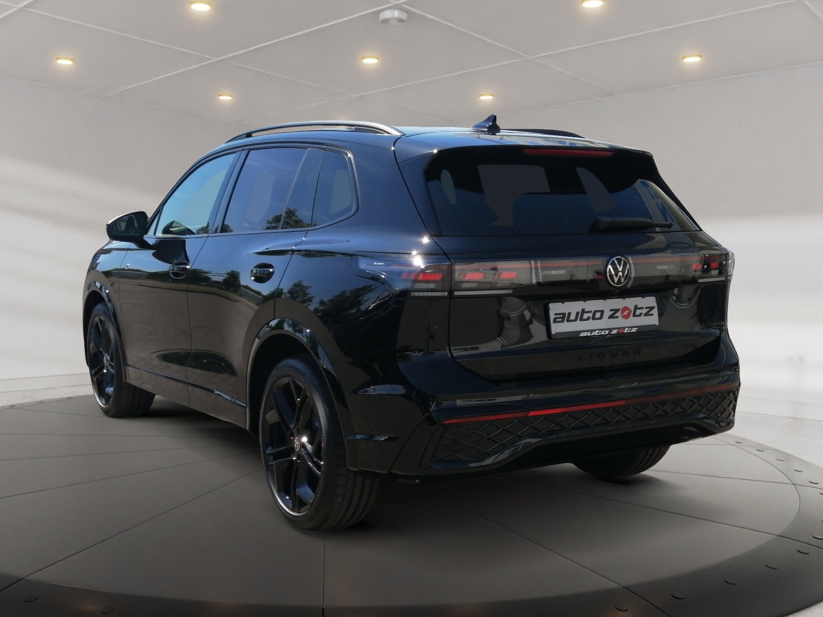 Tiguan R-Line 1.5 l eTSI OPF DSG ,Massage,R Line