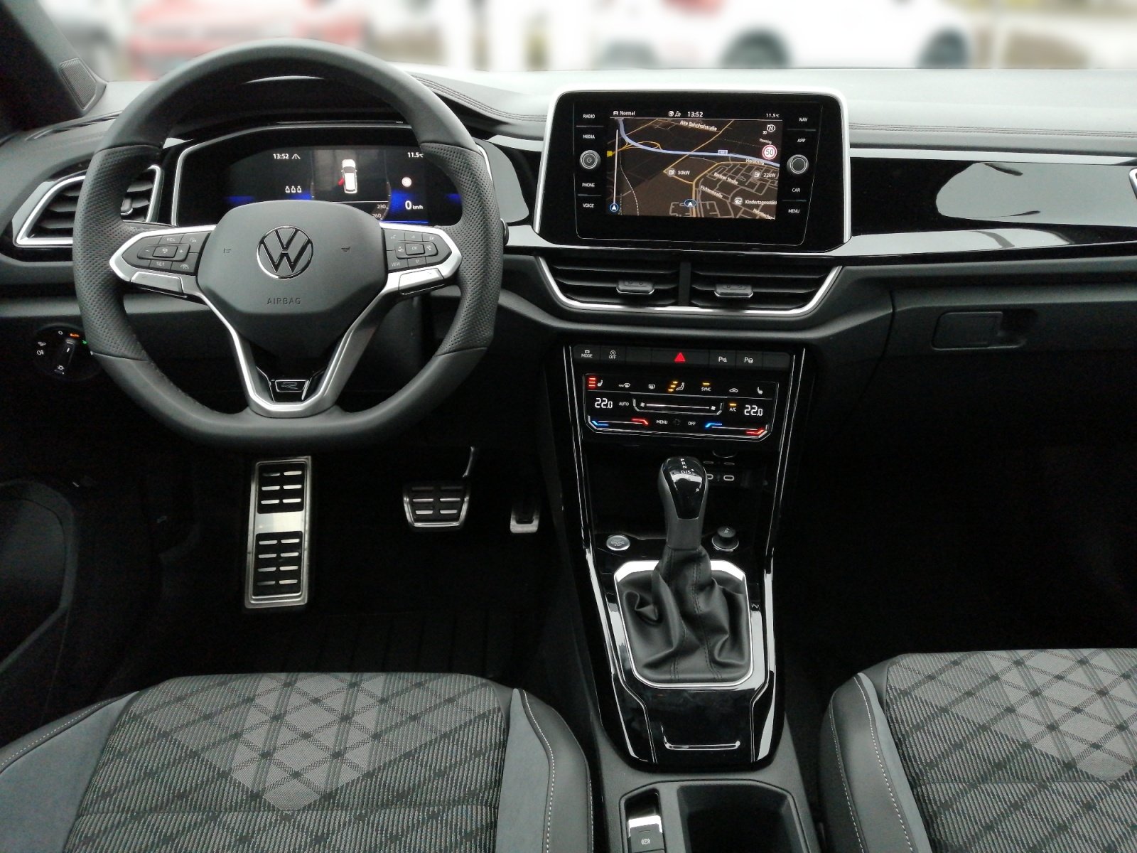 T-Roc R-Line 1.5 l TSI OPF DSG Kam.,PDC,Virtual