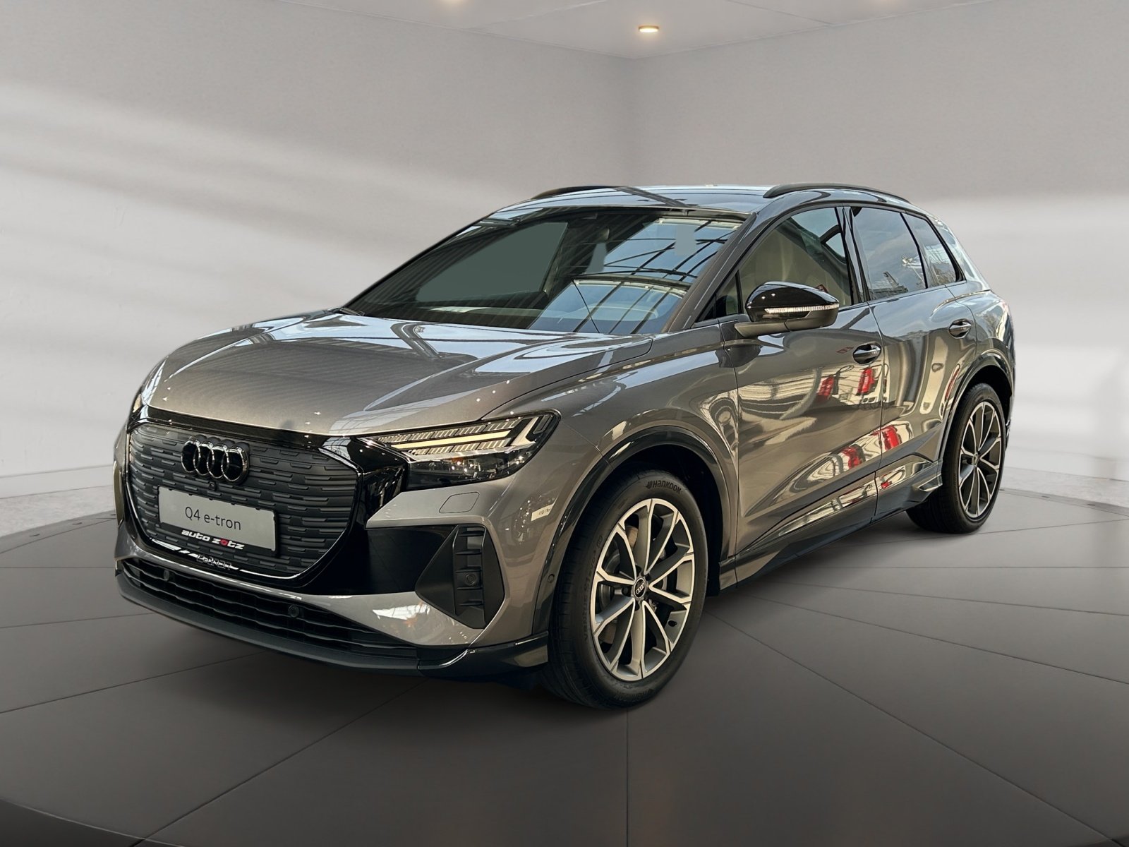 Q4 45 e-tron quattro 210 kW S Line,matrix,360,LM