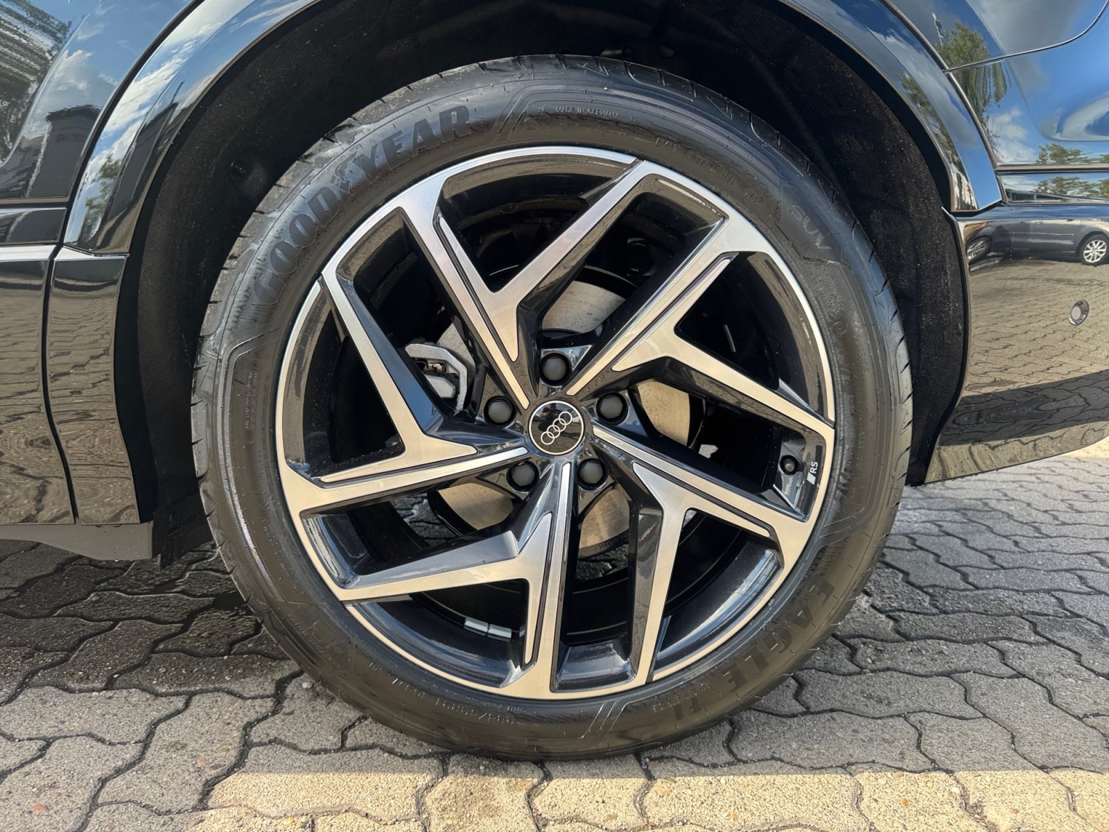 Q6 Sportback e-tron performance 225 kW BO,S Line