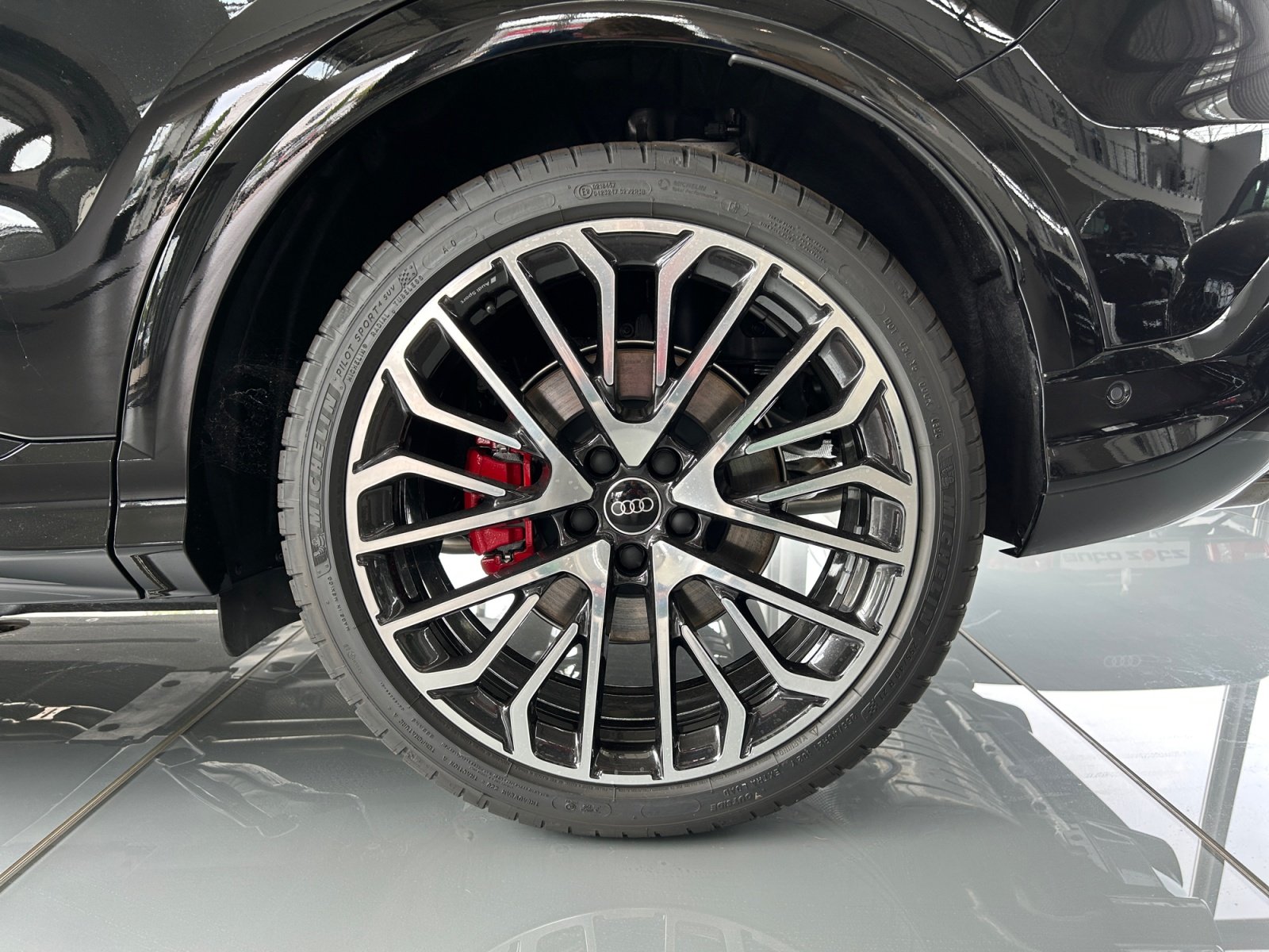 SQ5 Sportback TFSI 270 kW S tronic BO,HUD,PANO