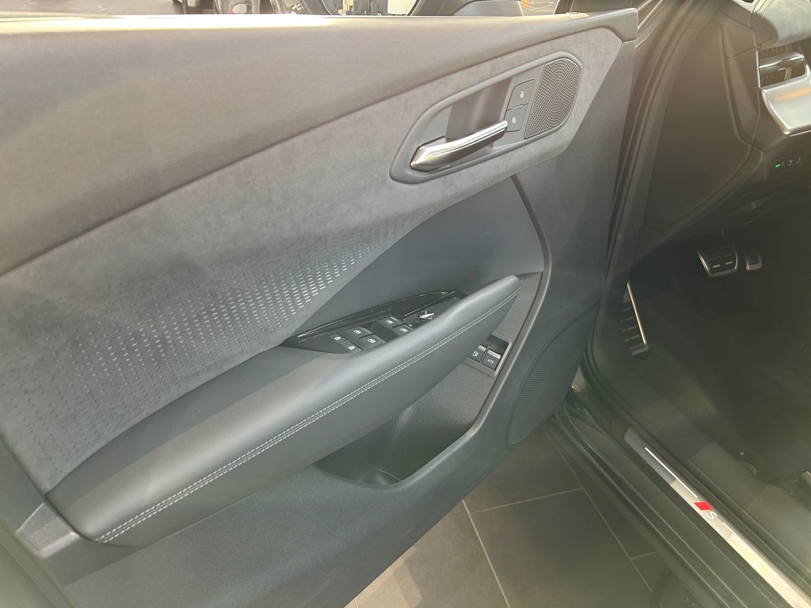 Q3 SUV e-hybrid 200 kW S tronic S Line,Kam.,ACC