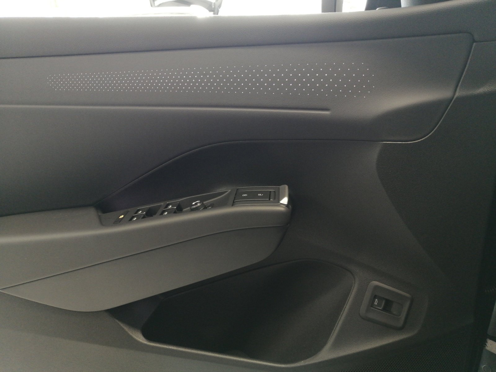 T-Roc  1.5 l eTSI OPF DSG 360,HUD,Kam.,PDC