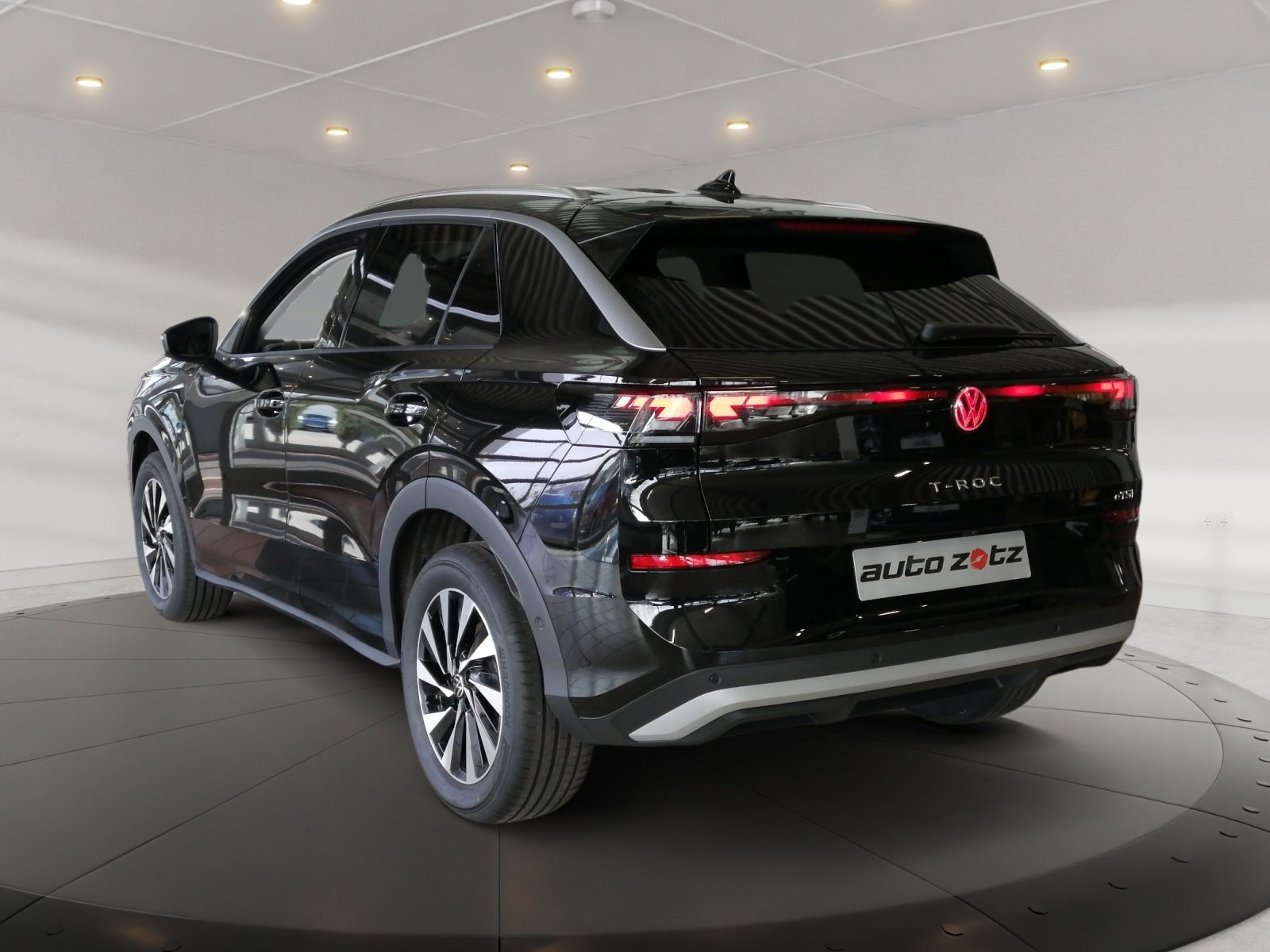 T-Roc  1.5 l eTSI OPF DSG 360,HUD,Kam.,PDC