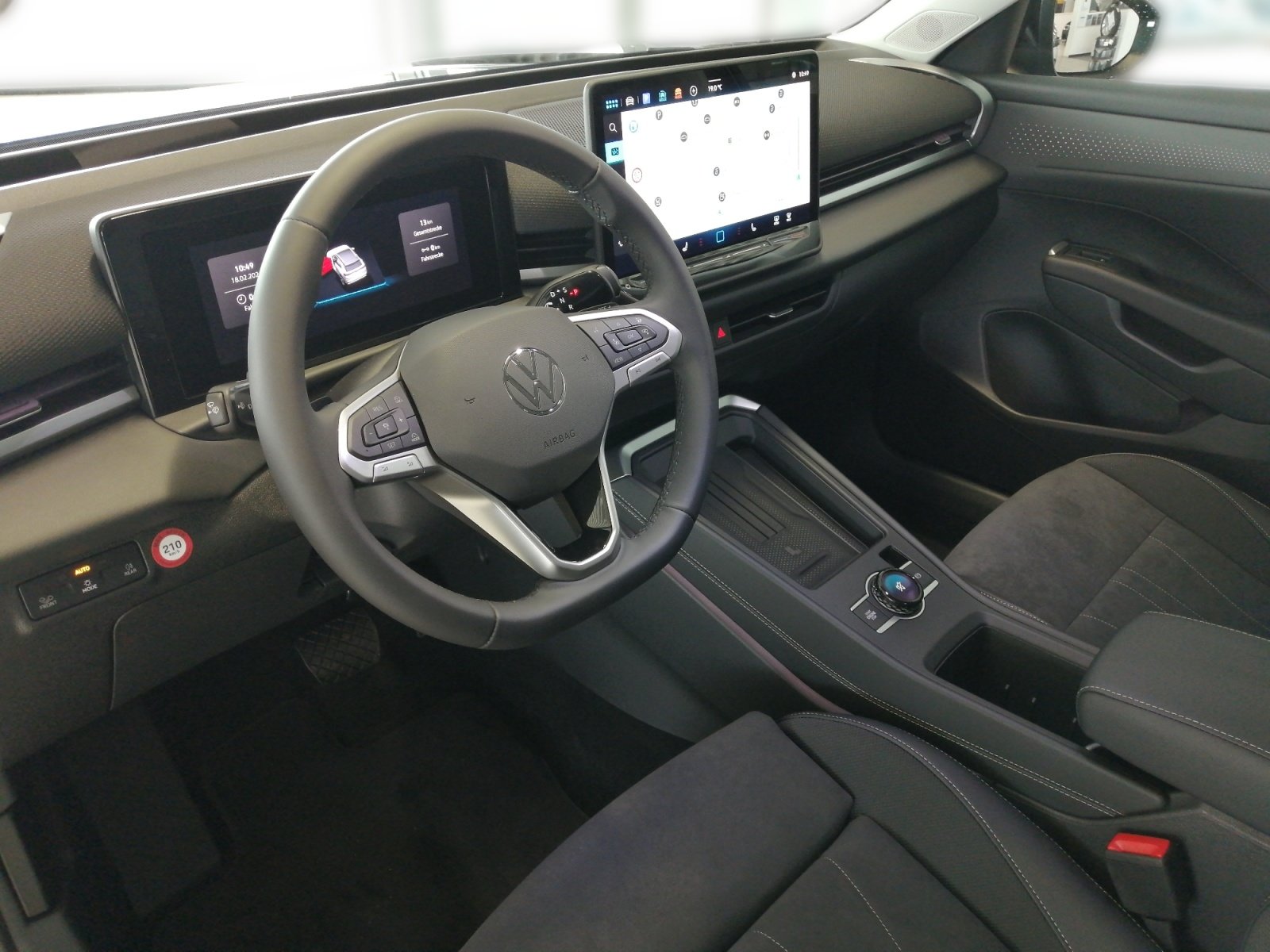 T-Roc  1.5 l eTSI OPF DSG 360,HUD,Kam.,PDC