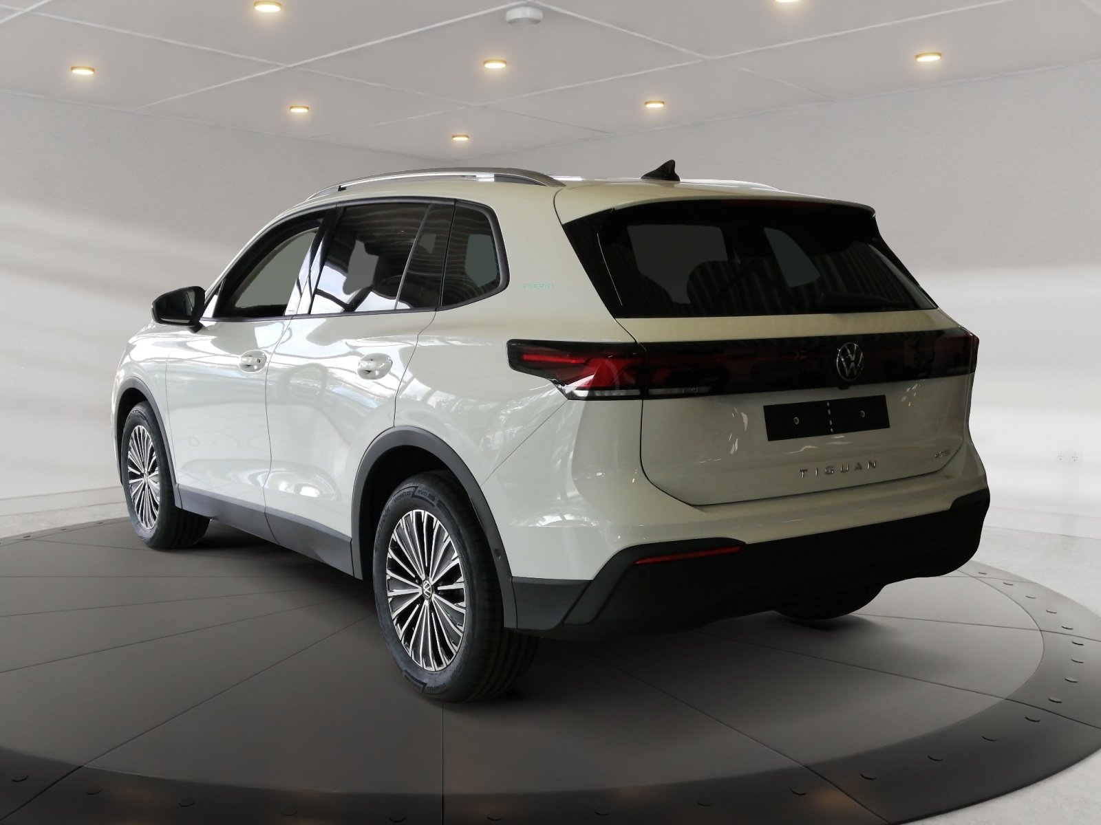 Tiguan ENERGY 1.5 l eTSI OPF DSG 360,Kam.,PDC