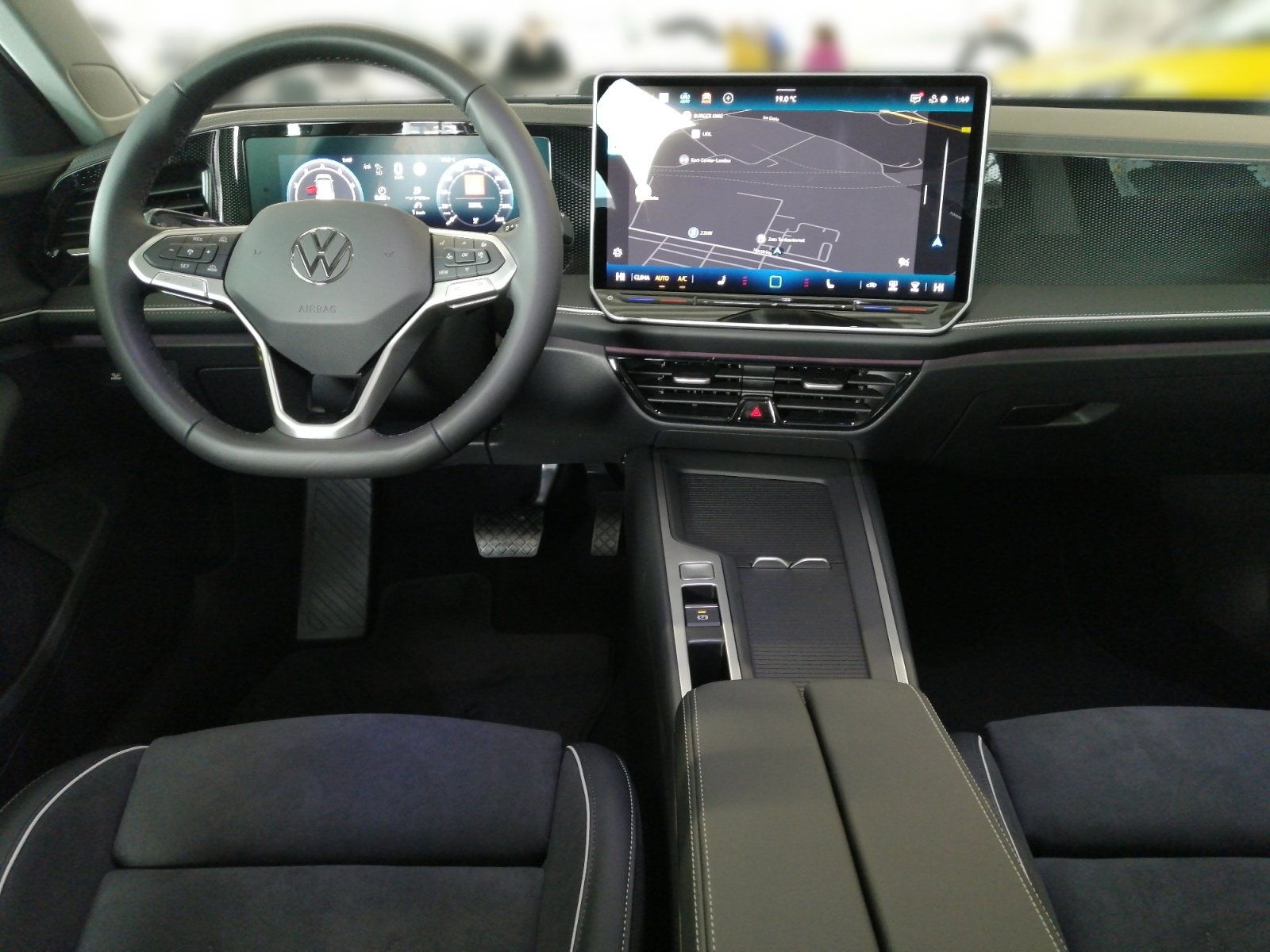 Passat Business 1.5 l eTSI OPF DSG 360,HUD,Kam.