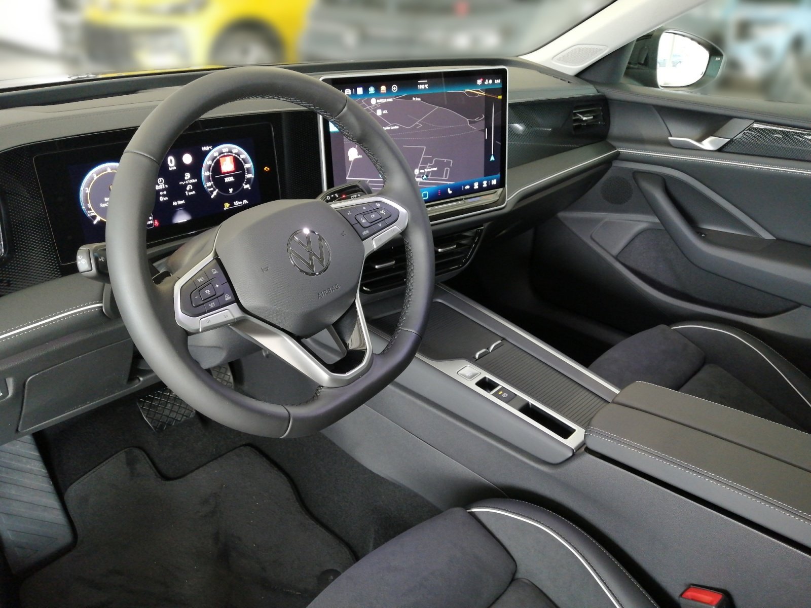 Passat Business 1.5 l eTSI OPF DSG 360,HUD,Kam.