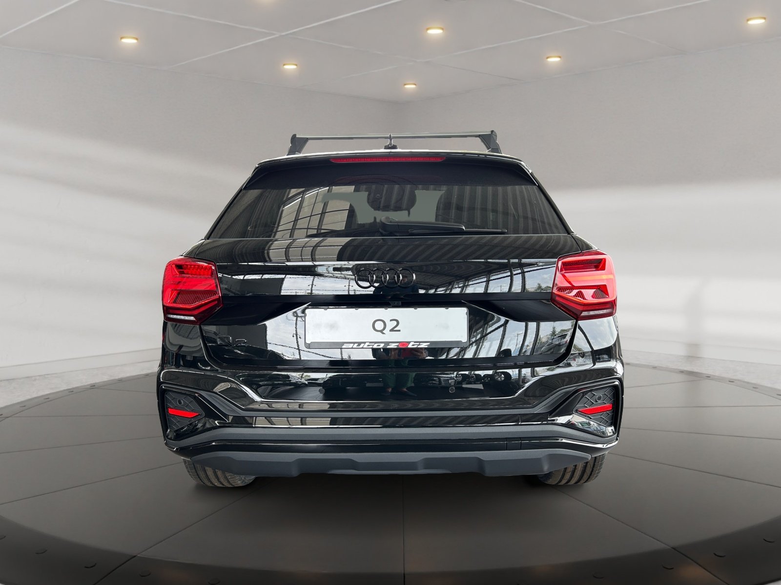 Q2 S line 35 TFSI 110(150)  S tronic S Line,Kam.