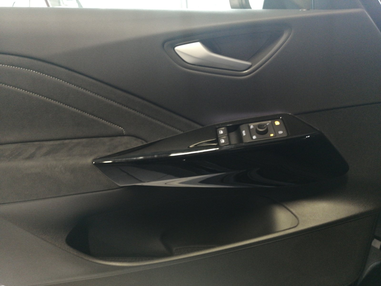 ID.3 Pro 59 kWh 360,HUD