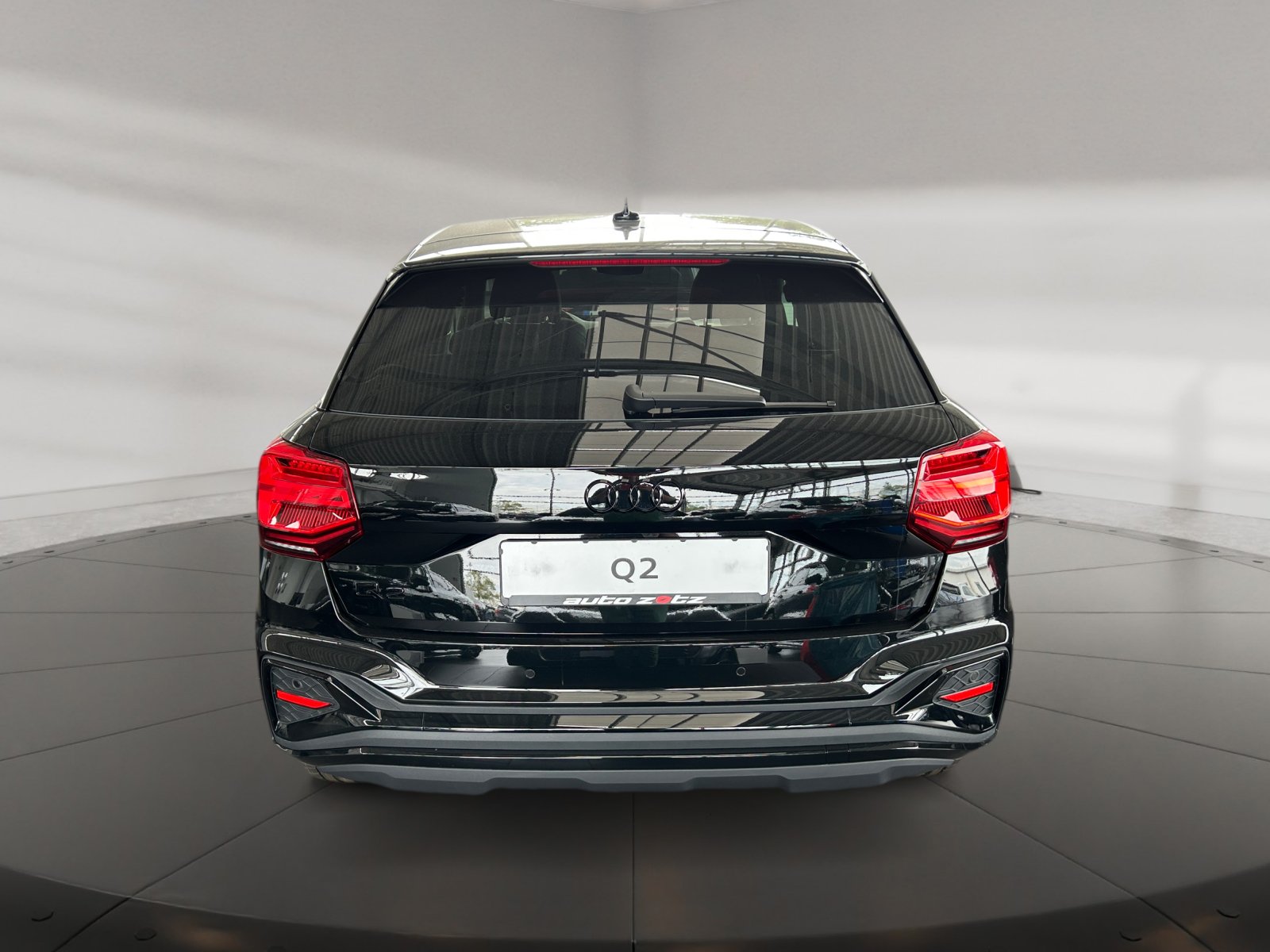 Q2 S line 35TFSI S tronic S Line,matrix,Kam.,PDC