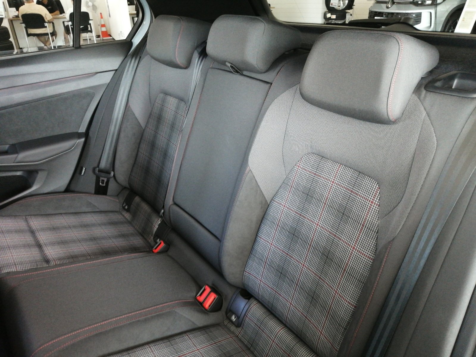 Golf GTI 2.0 l TSI OPF DSG 360,HUD,Kam.,PDC,ACC
