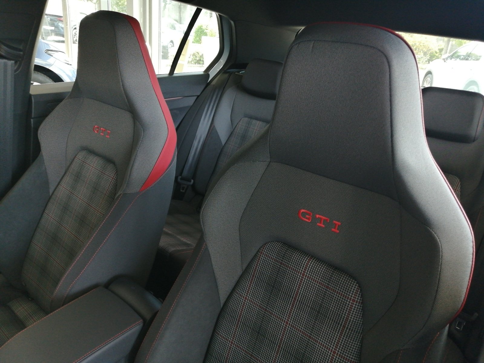 Golf GTI 2.0 l TSI OPF DSG 360,HUD,Kam.,PDC,ACC