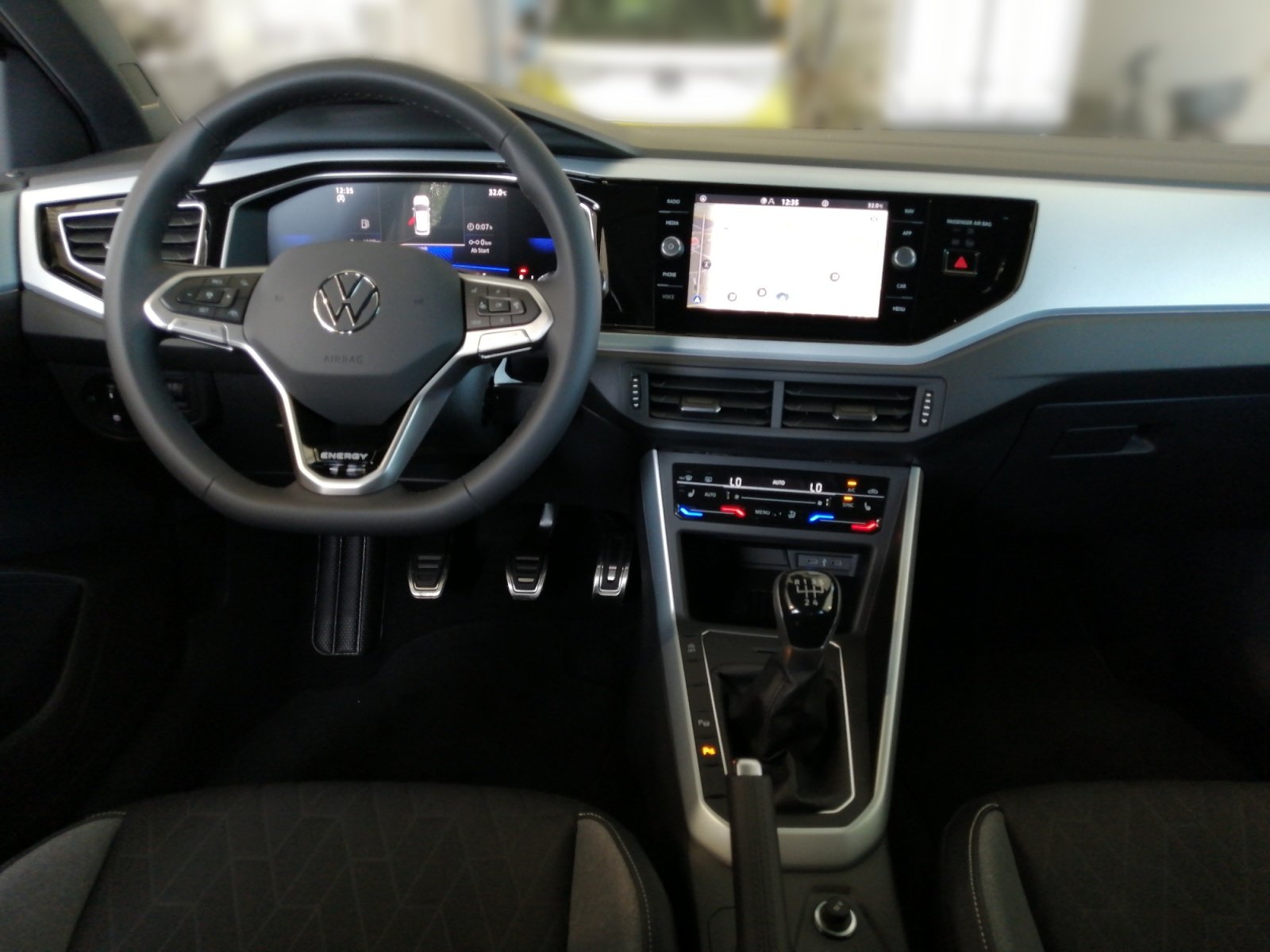 Taigo Life 1.0 l TSI  5-Gang Kam.,PDC,Virtual,LM