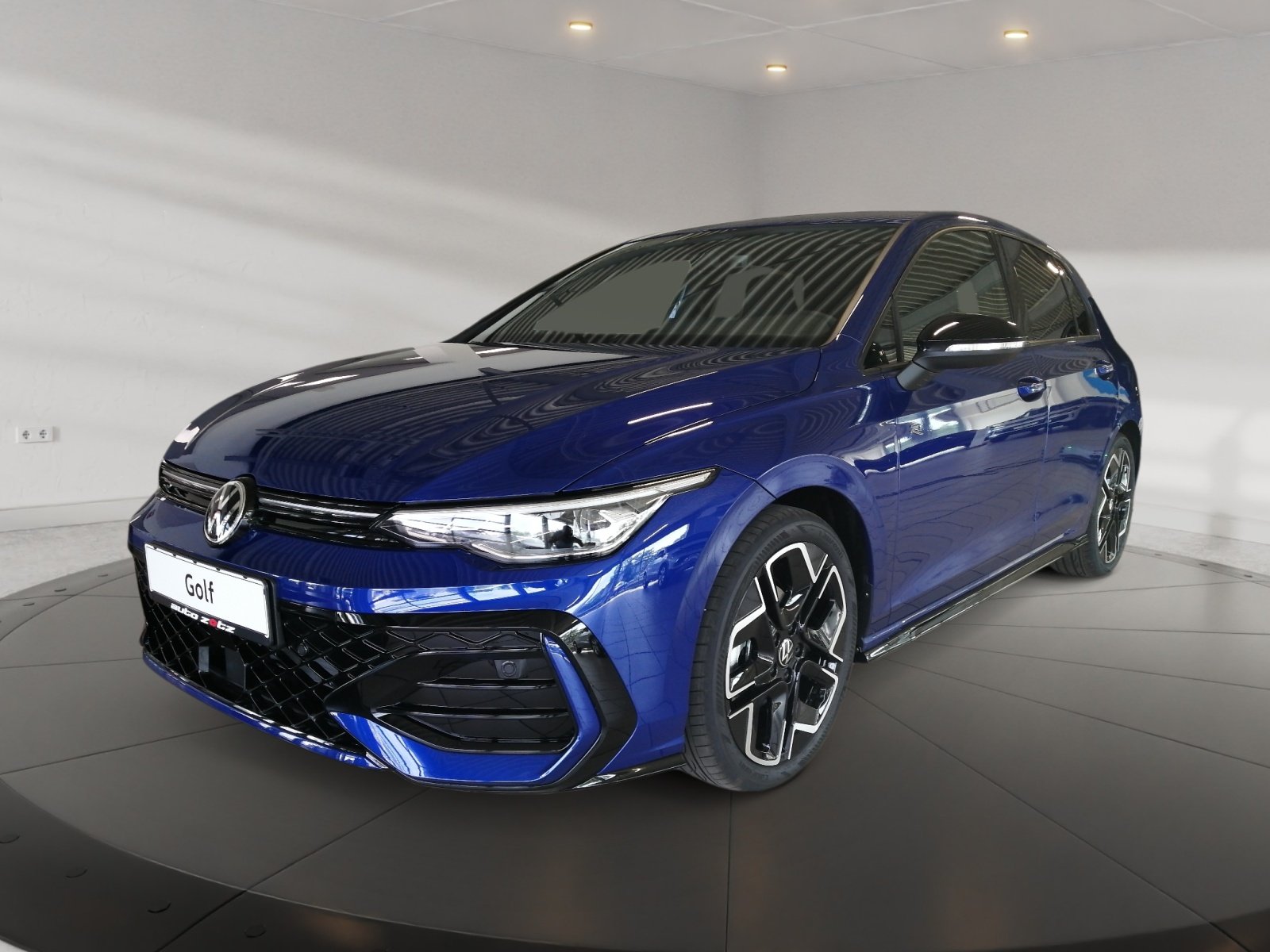 Golf R-Line 1.5 l eTSI OPF DSG Kam.,PDC,Virtual