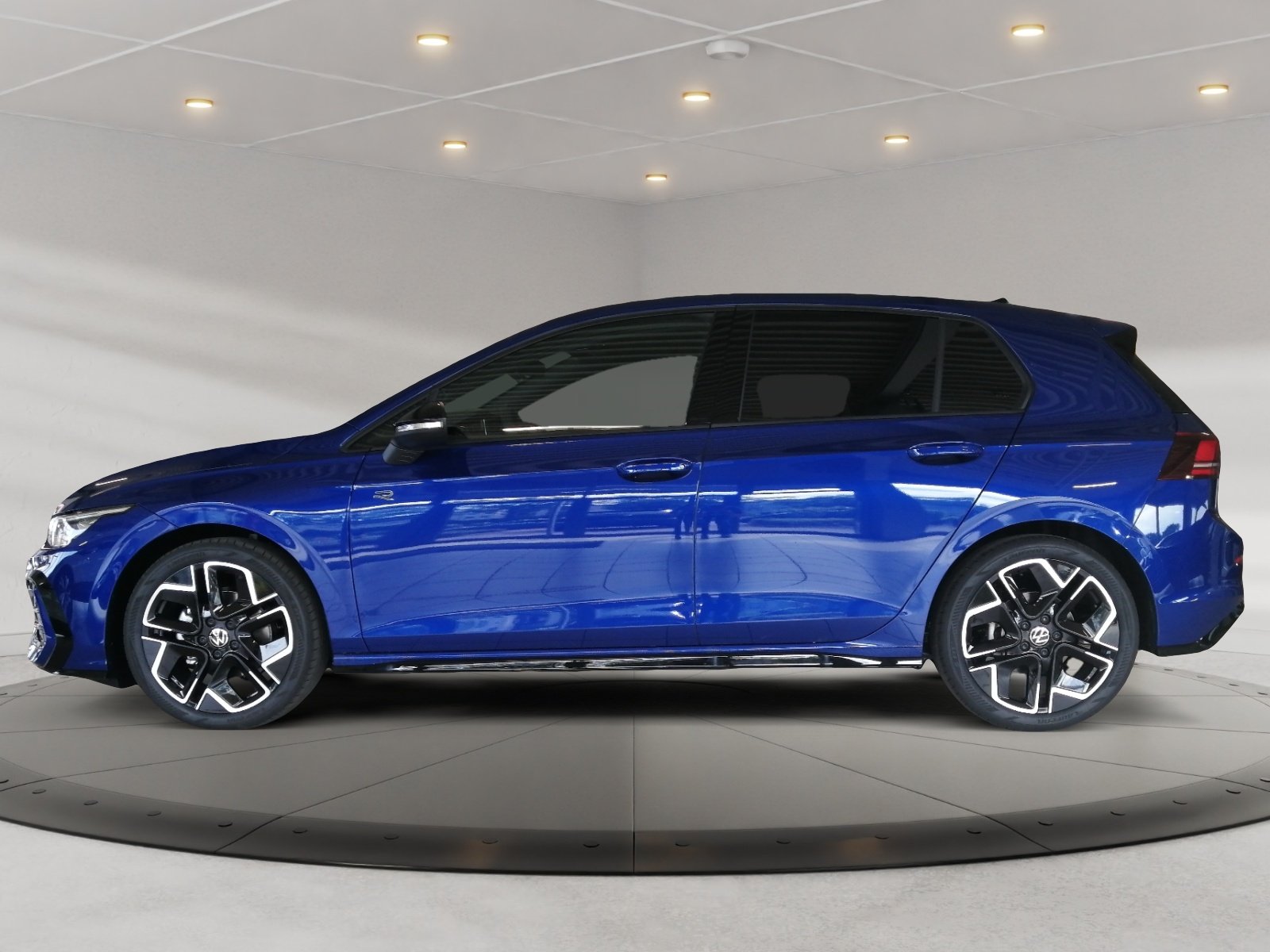 Golf R-Line 1.5 l eTSI OPF DSG Kam.,PDC,Virtual