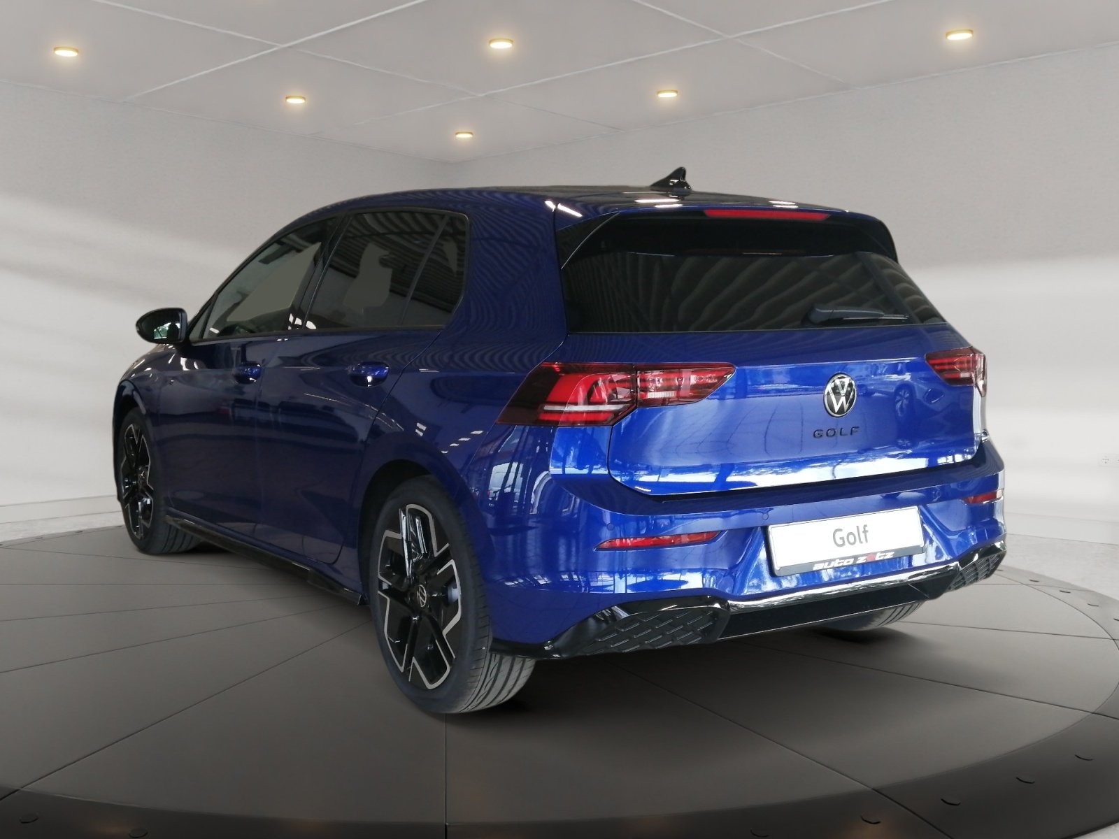 Golf R-Line 1.5 l eTSI OPF DSG Kam.,PDC,Virtual