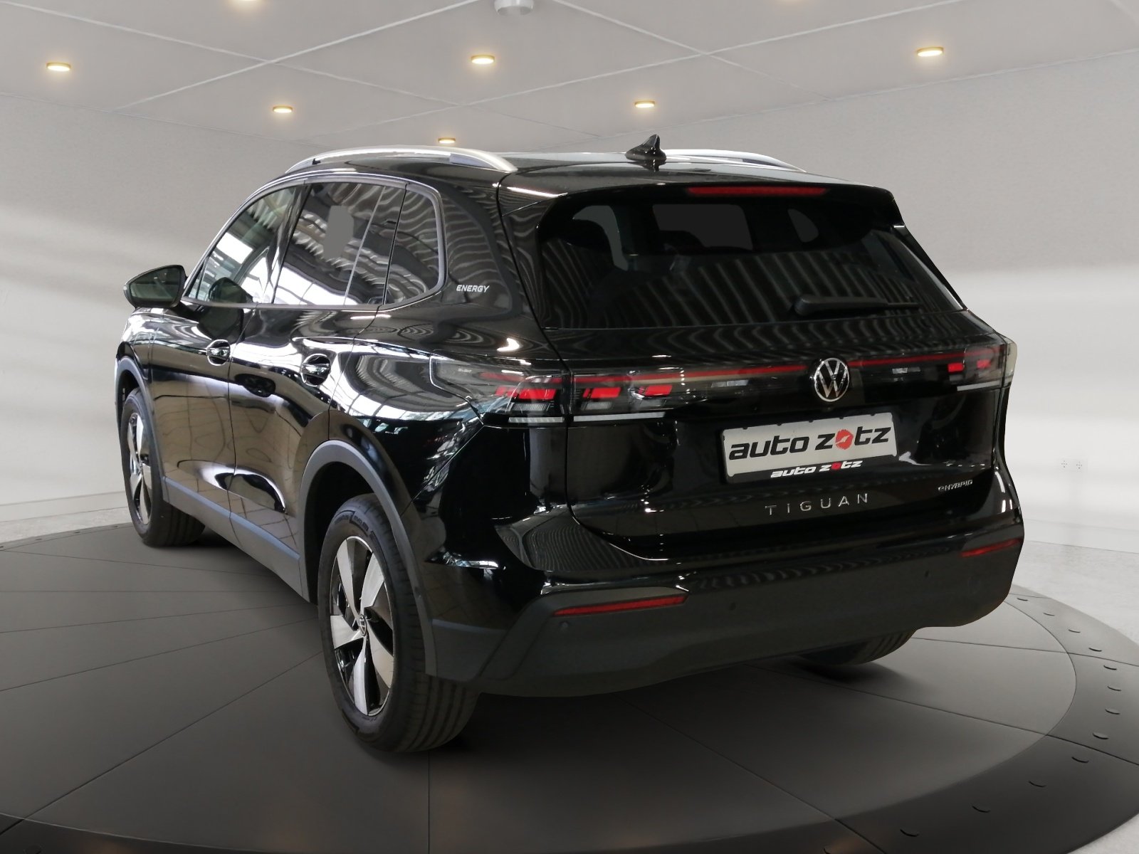 Tiguan ENERGY 1.5 l eHybrid OPF DSG 360,Kam.,PDC
