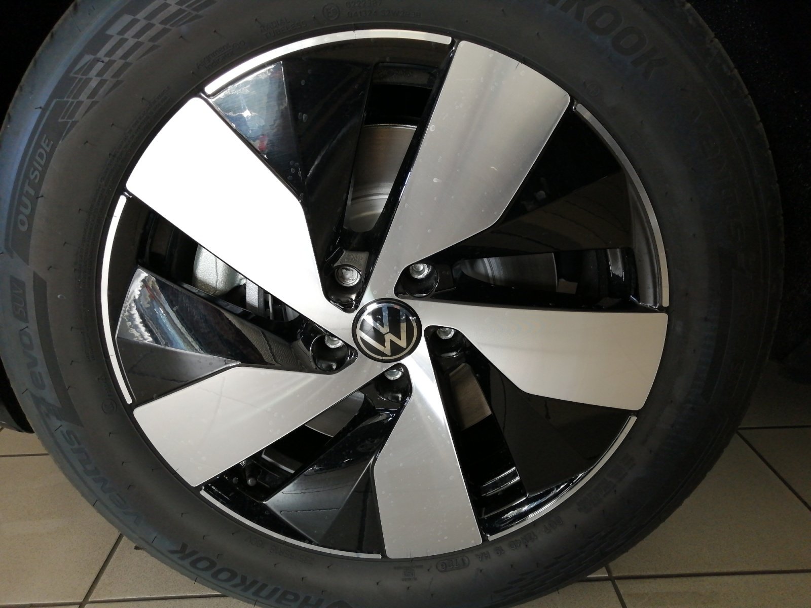 Tiguan ENERGY 1.5 l eHybrid OPF DSG 360,Kam.,PDC