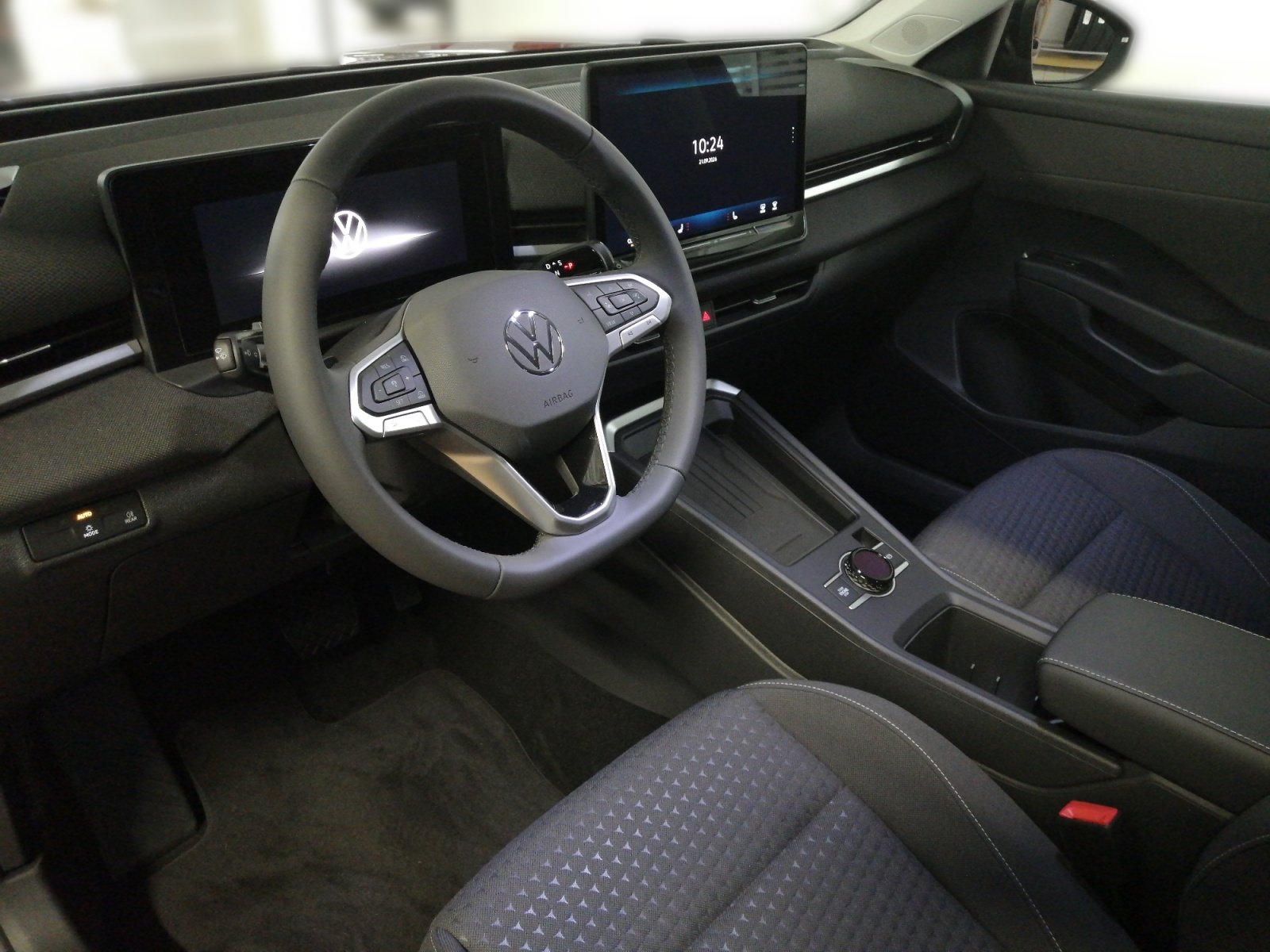 T-Roc Life 1.5 l eTSI OPF DSG Kam.,PDC,Virtual