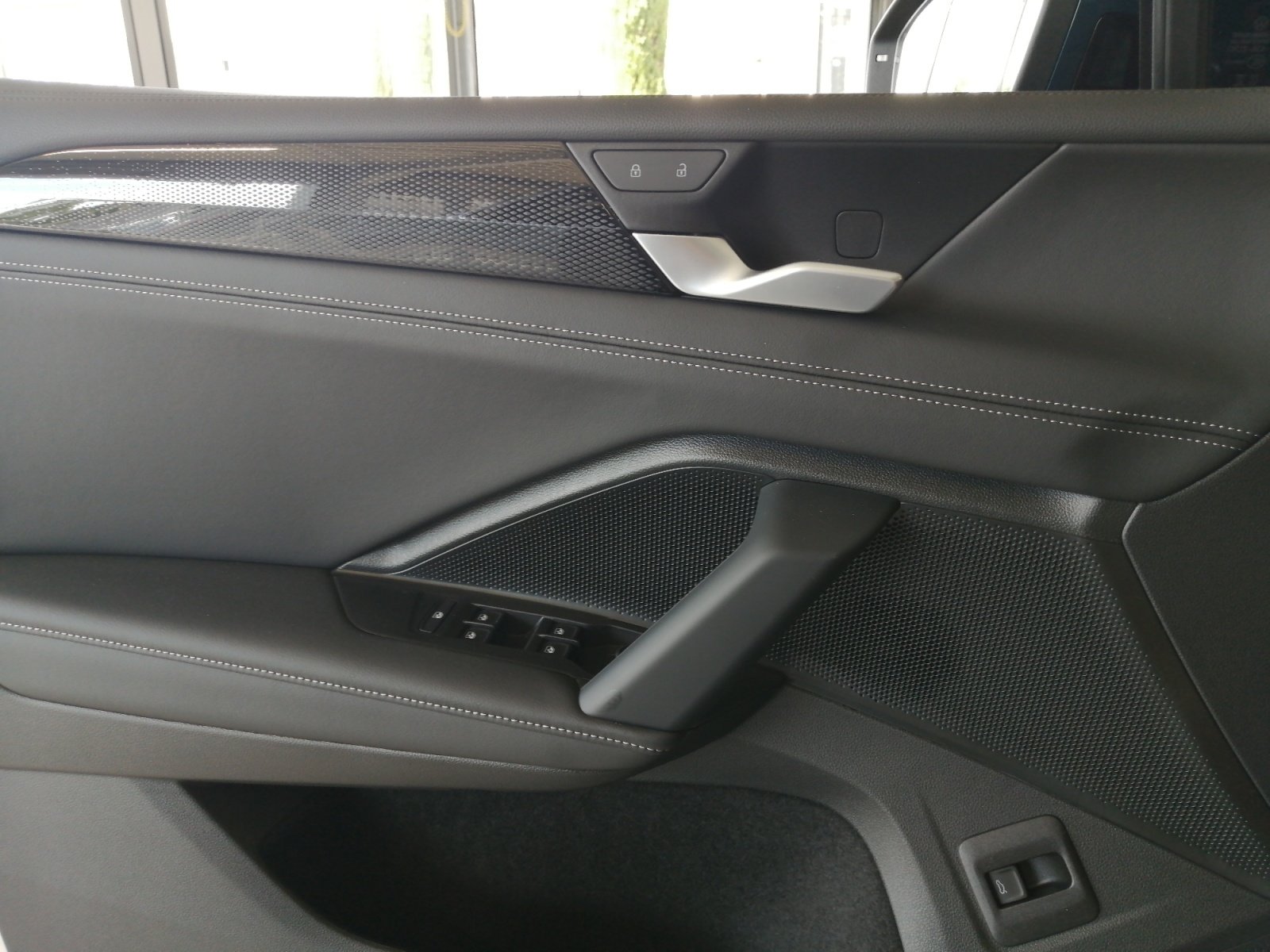 Tiguan Life 1.5 l eTSI OPF DSG 360,Kam.,PDC,ACC