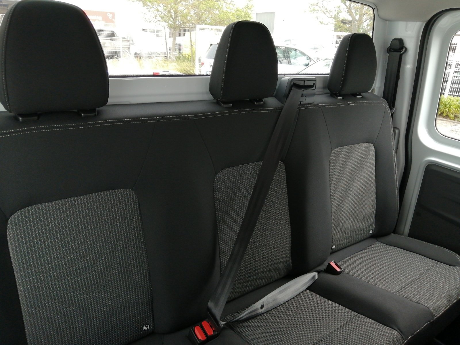 Transporter Pritsche DOKA  LR 4WD AG8 4Motion