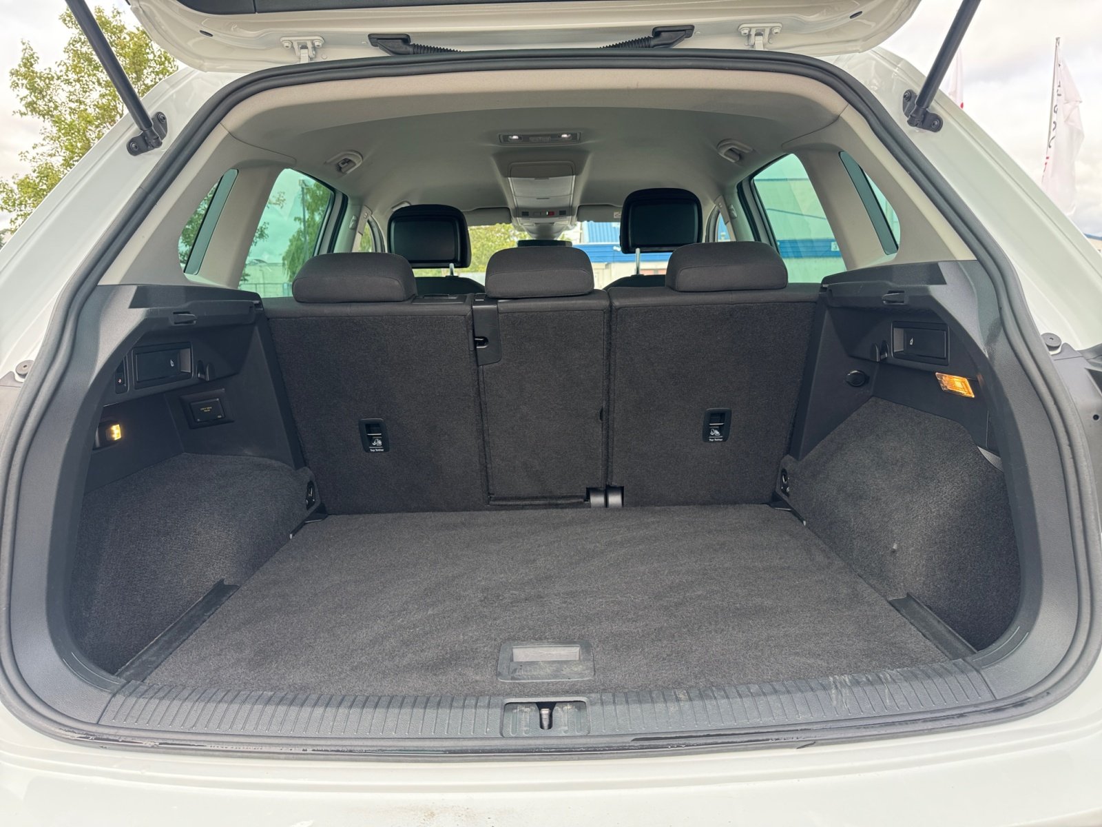 Tiguan Life 2.0TDI DSG 4Motion PDC,Virtual,ACC