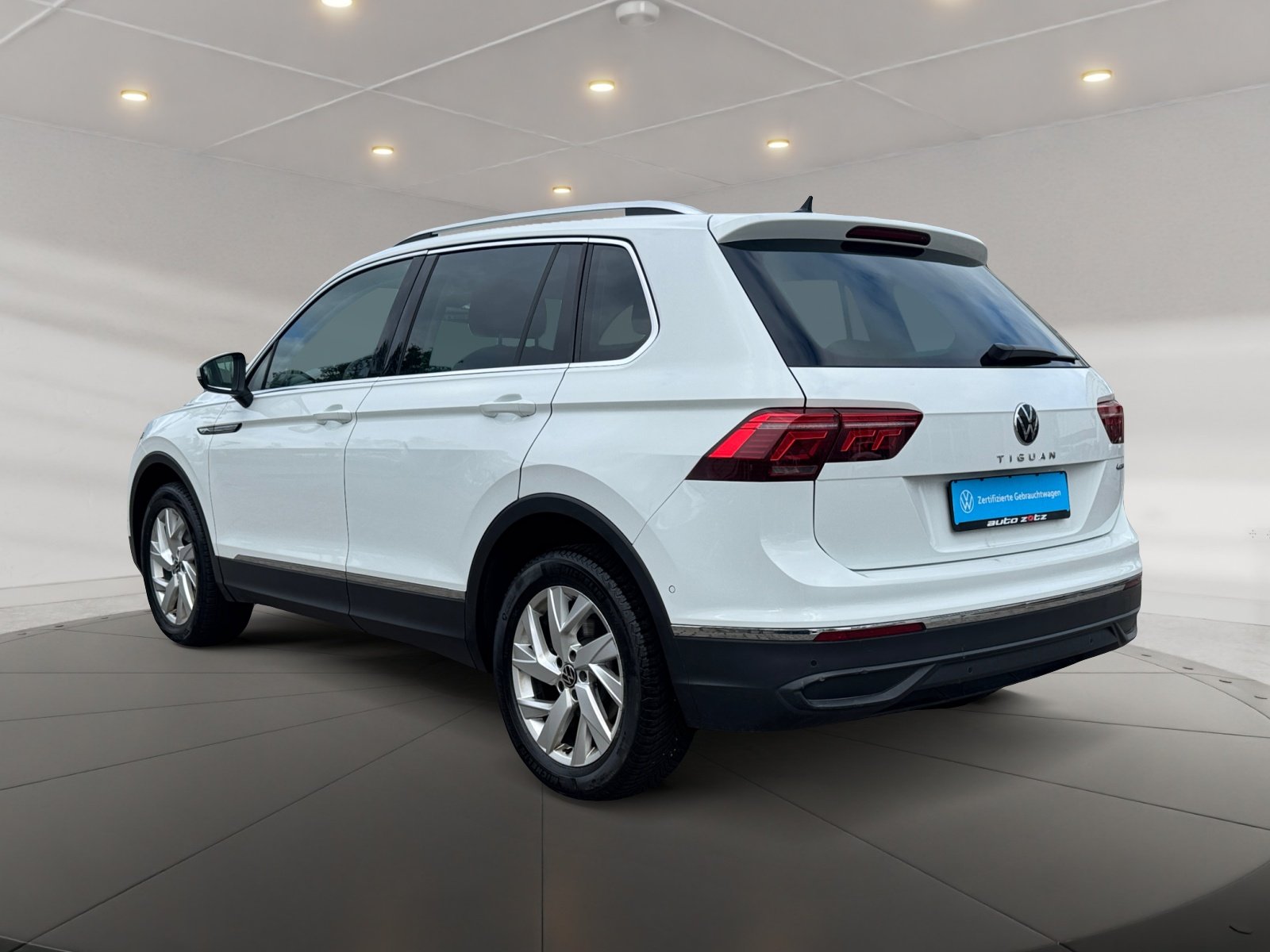 Tiguan Life 2.0TDI DSG 4Motion PDC,Virtual,ACC