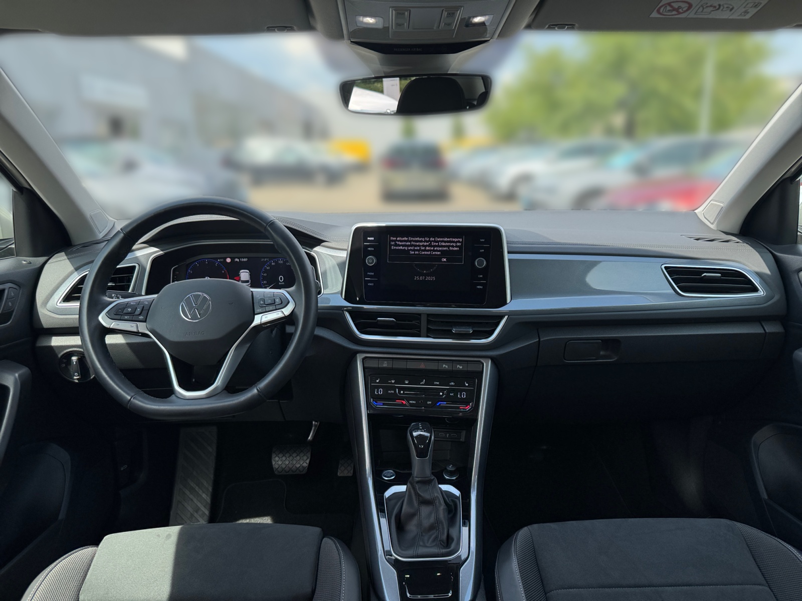 T-Roc Style 1.5TSI DSG AHK IQ.Light Massage,PDC