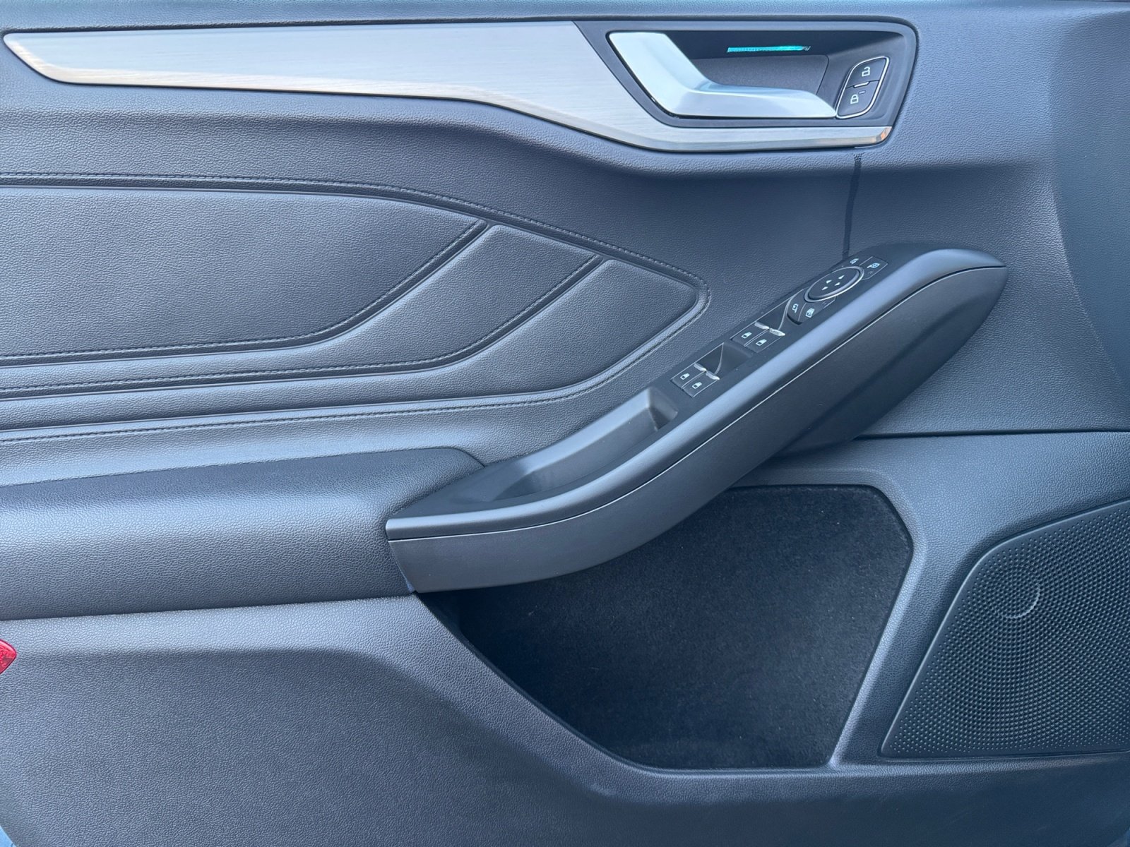 Focus 1.0 EcoBoost Hybrid Titanium S/S (EURO 6d)