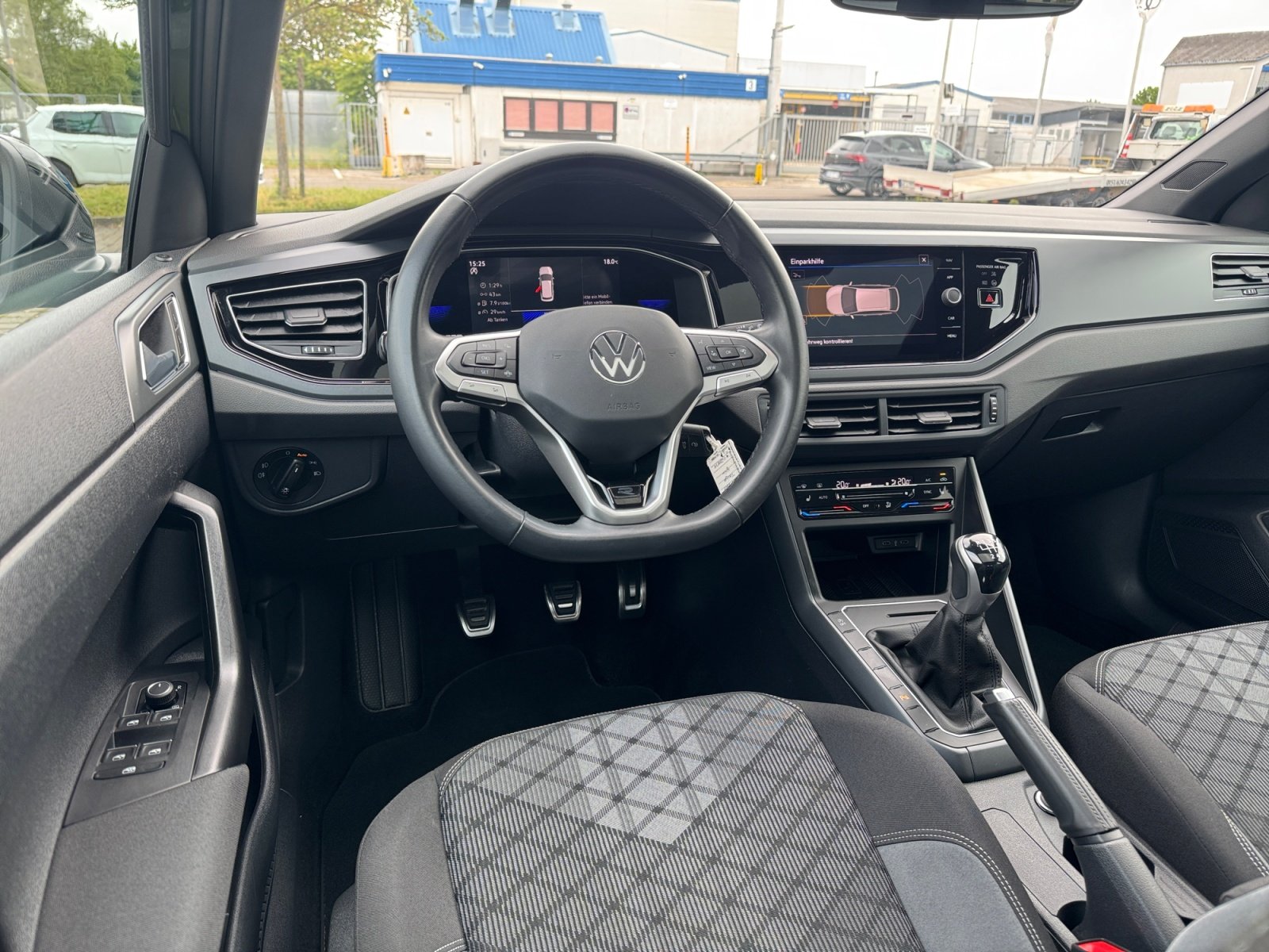 Taigo R-Line 1.0TSI Pano BlackStyle Kam.,PANO,SD