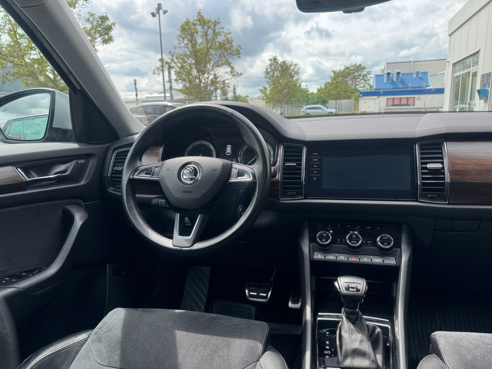 Kodiaq 2.0 TSI Ambition 4x4 PDC,2xKlima,AUT,LM