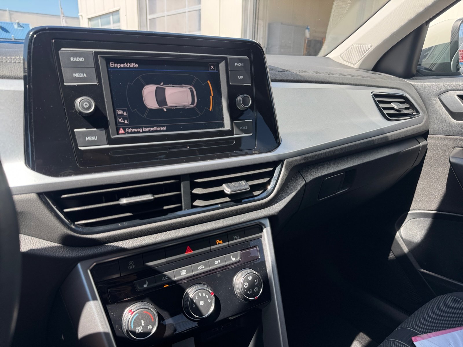 T-ROC Life 1.5 TSI DSG PDC,Virtual,AHK,LED,AUT