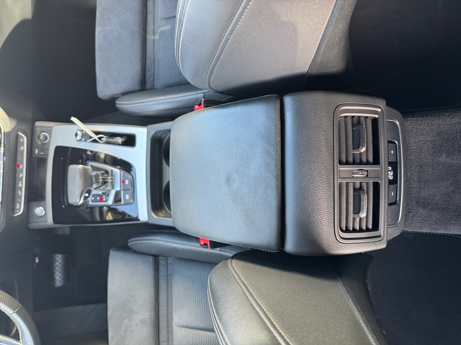 Q5 Sportback TFSI e S line S line 55 TFSI e quattro S tronic