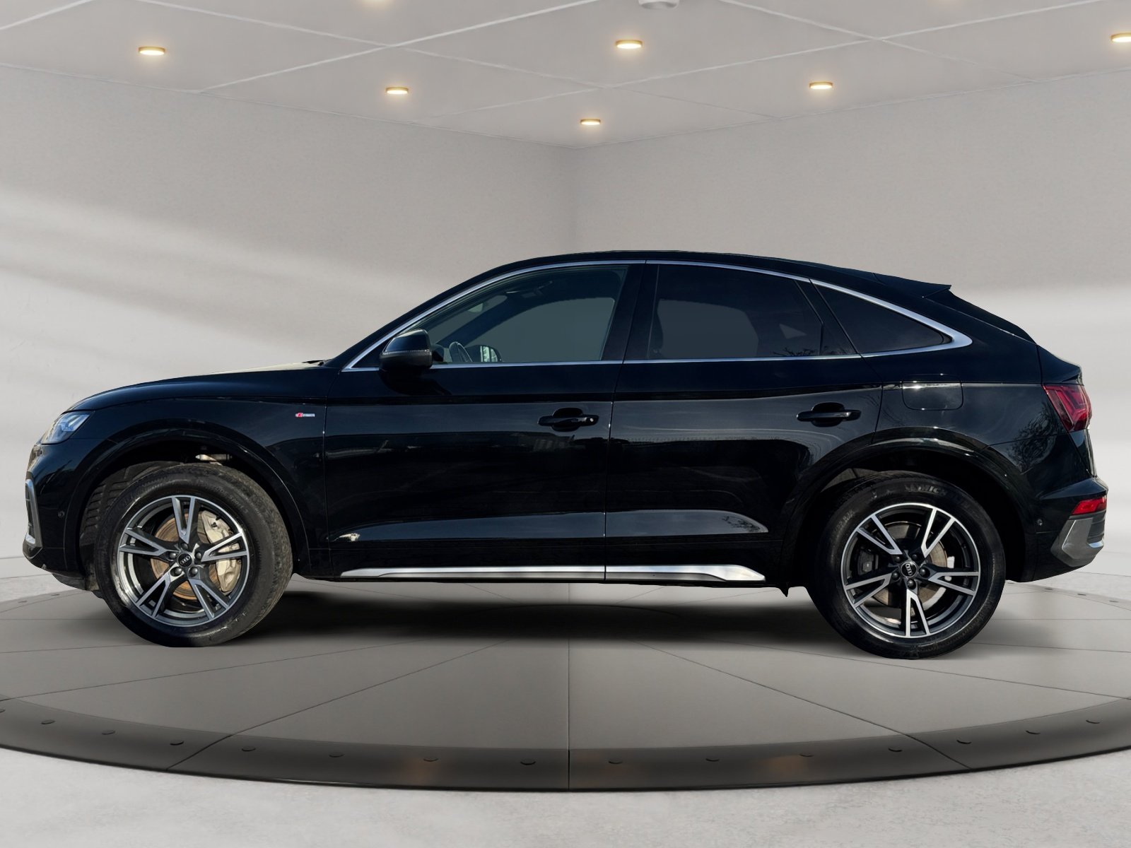 Q5 Sportback TFSI e S line S line 55 TFSI e quattro S tronic