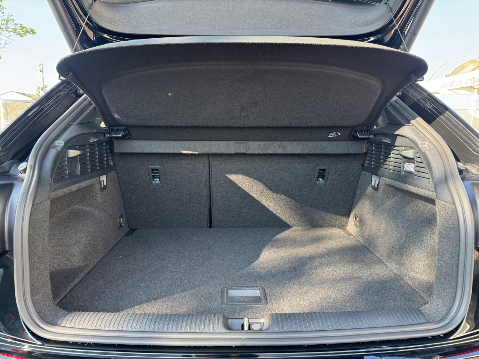 Q2 S line 35TFSI S tronic S Line,Kam.,PDC,ACC,LM