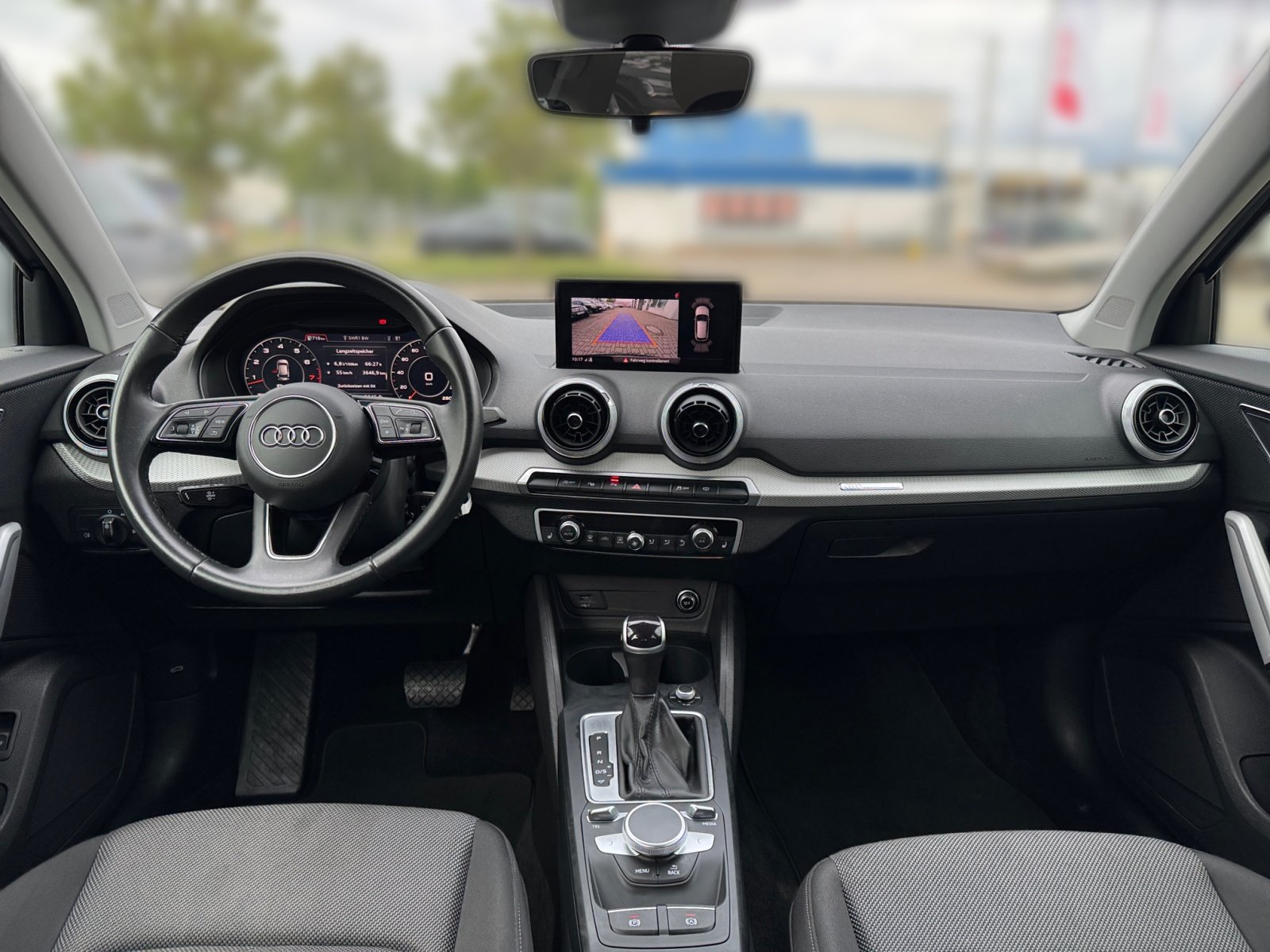 Q2 advanced 35TFSI S tronic Kam.,PDC,AHK,LED,Navi