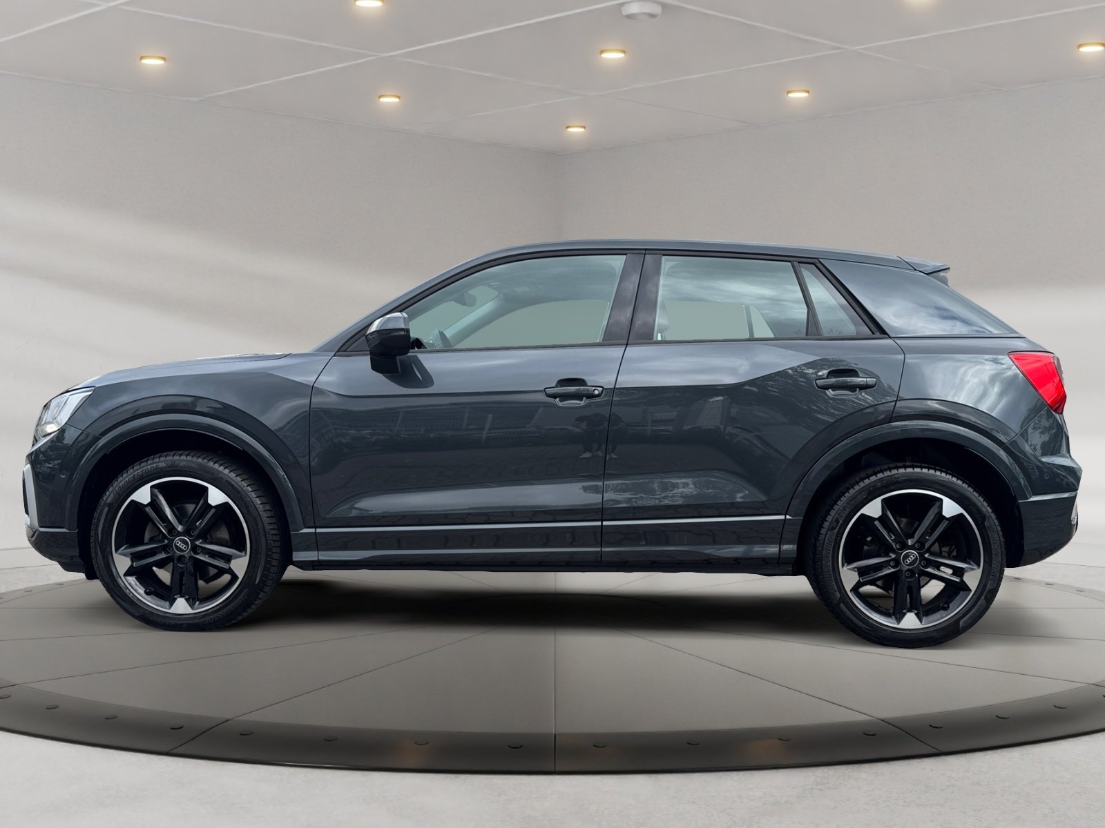 Q2 advanced 35TFSI S tronic Kam.,PDC,AHK,LED,Navi