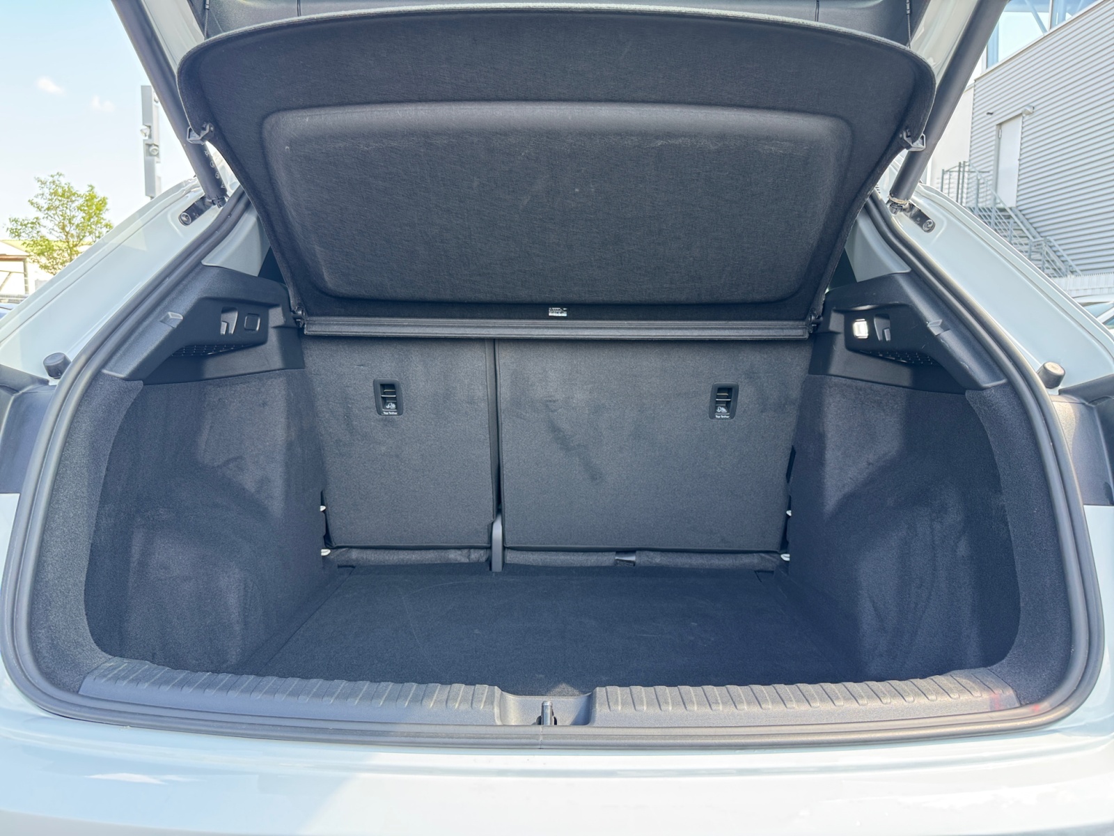 Q4 e-tron Sline 40 e-tron 150 kW ,S Line,PANO,LM
