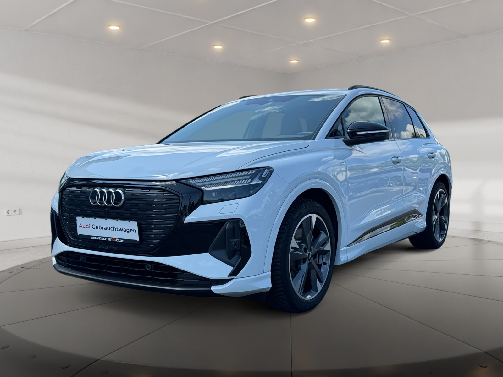 Q4 e-tron Sline 40 e-tron 150 kW ,S Line,PANO,LM